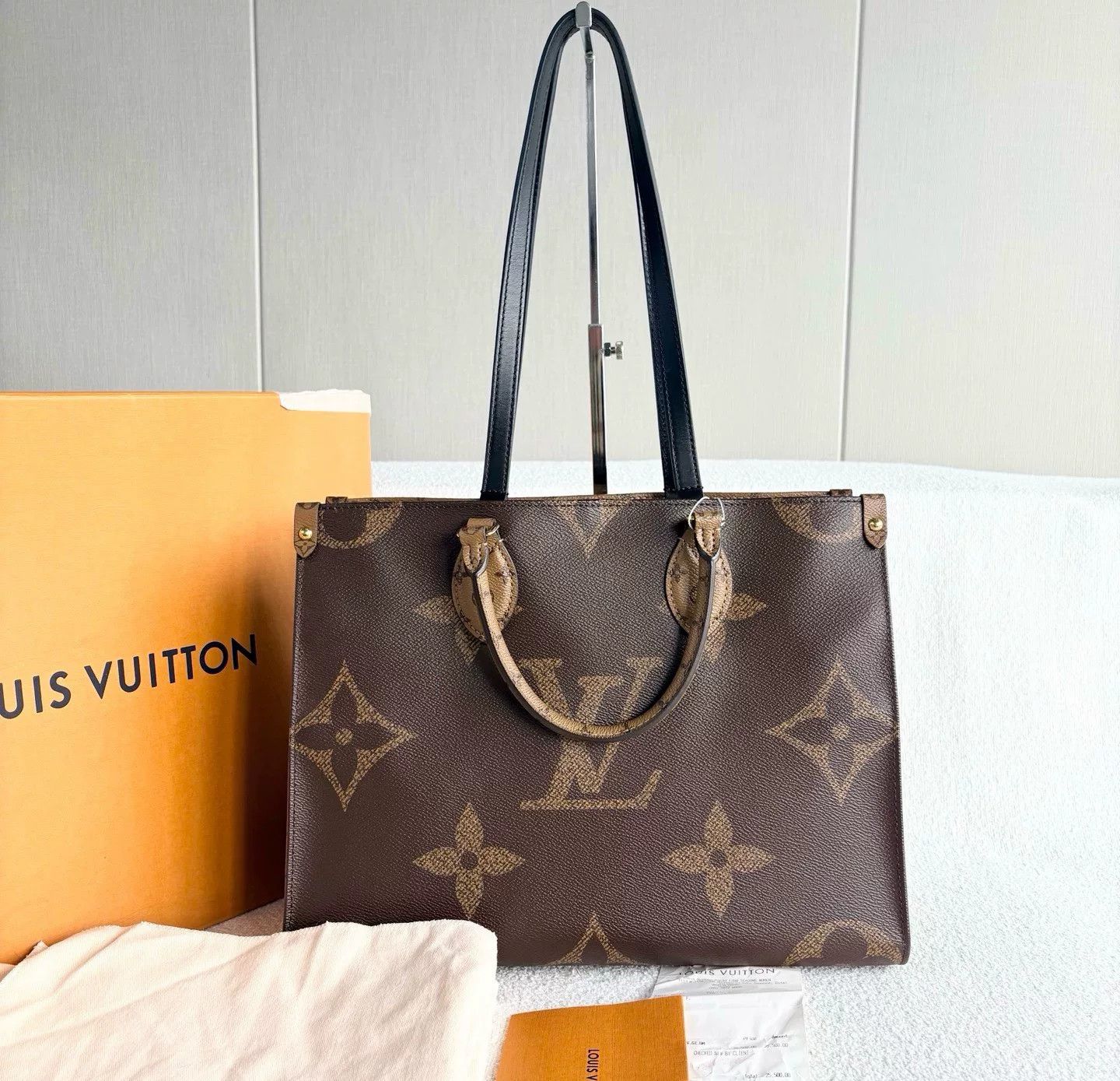 Louis Vuitton Pre-loved Bag Very good condition Size ONE SIZE - 1 Thumbnail