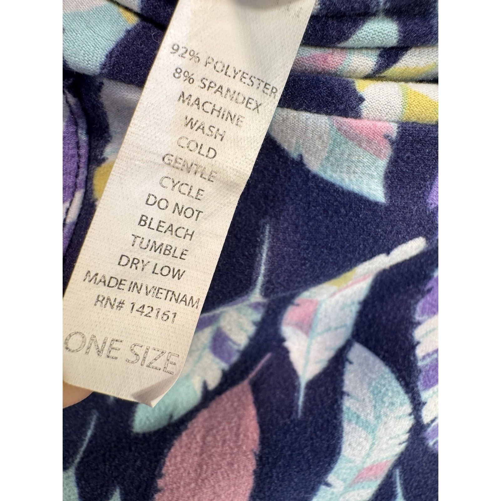 Other LuLaRoe Leggings OS One Size BIRD FEATHERS Purple Blue Pink Size 29" - 8 Thumbnail