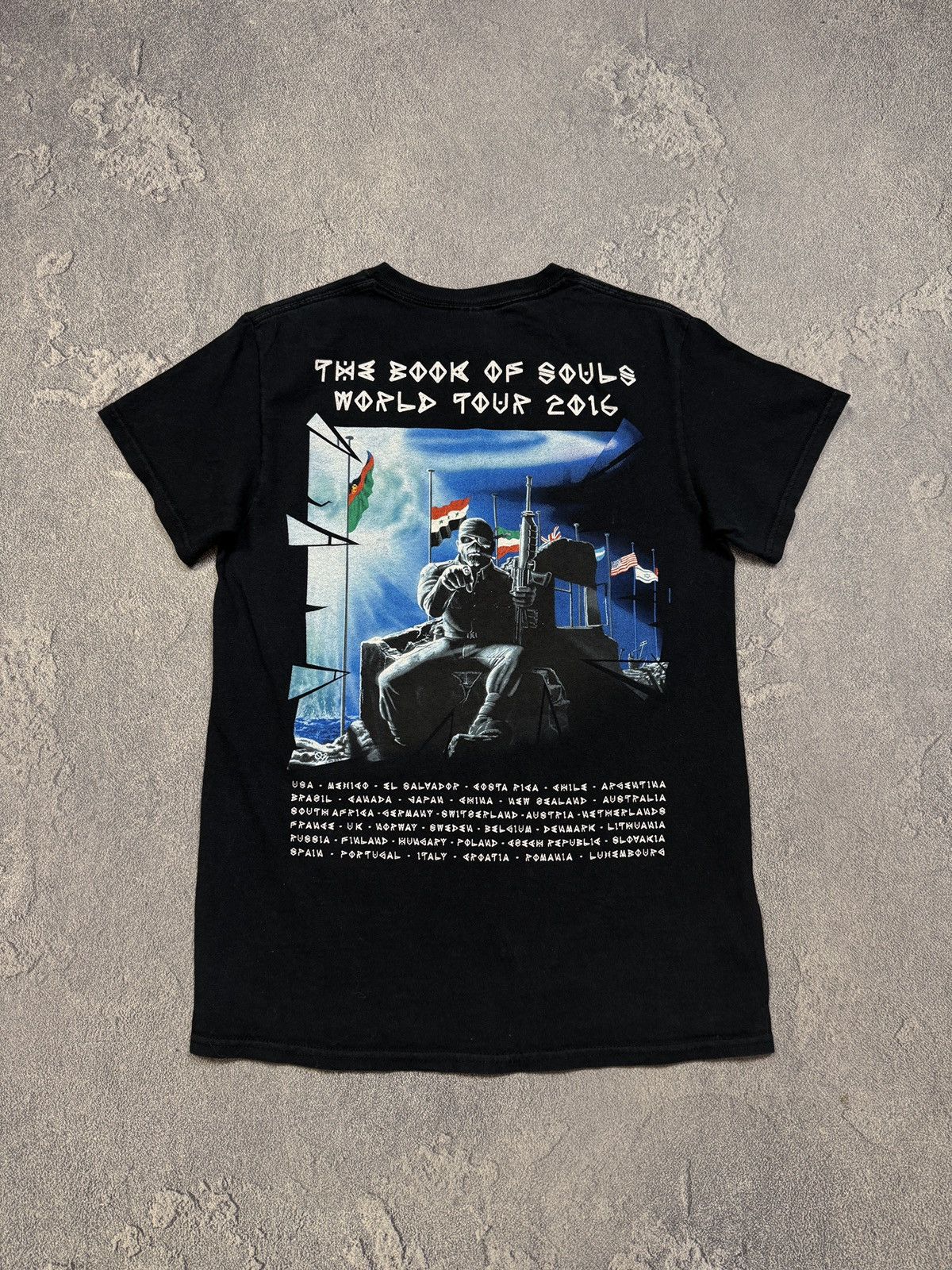 Band Tees 2000s Iron Maiden Tee vintage band tShirt horror Size US S / EU 44-46 / 1 - 7 Thumbnail