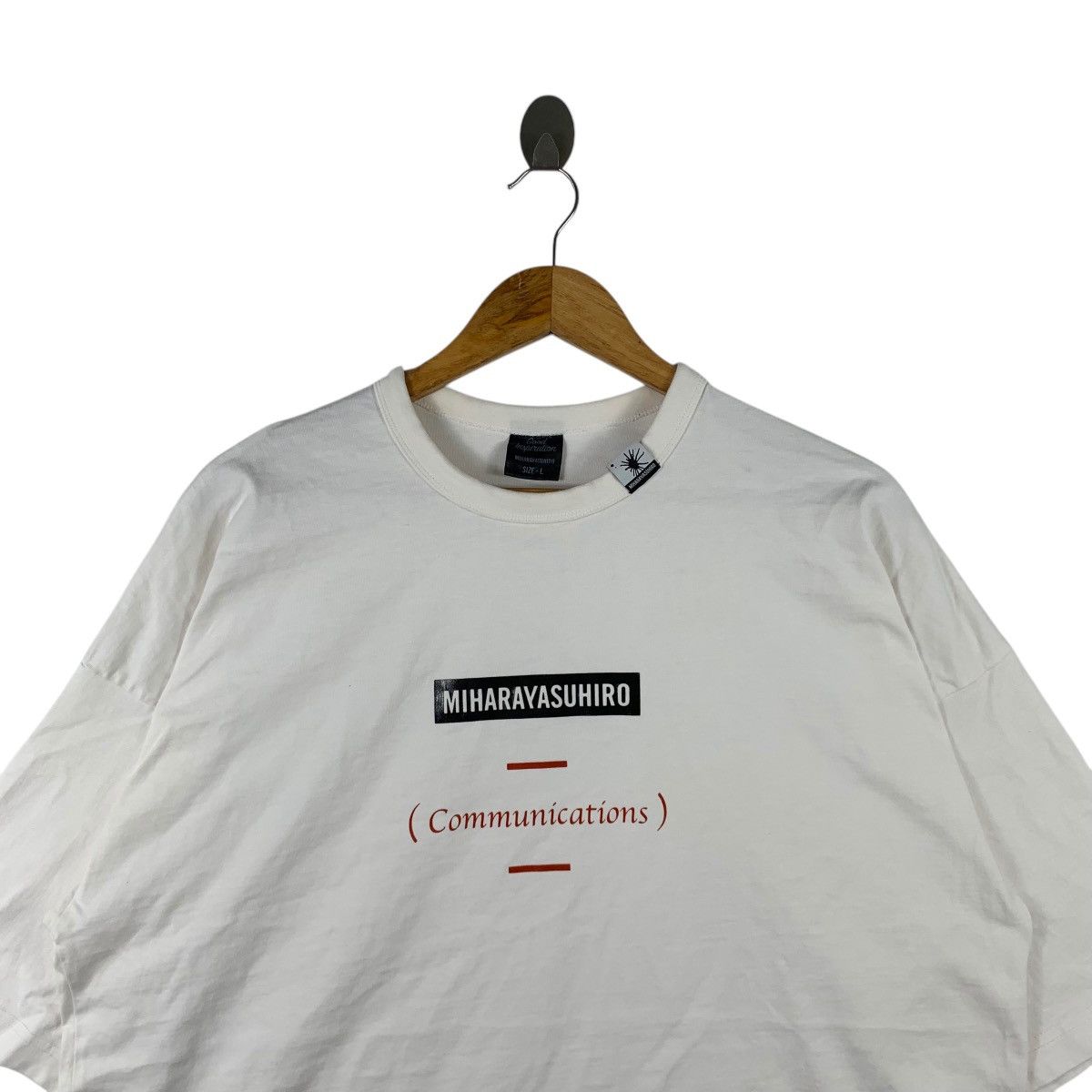 GU × Japanese Brand × Maison MIHARA YASUHIRO MIHARAYASUHIRO x GU Good Inspiration Japanese Brand T-Shirt Size US L / EU 52-54 / 3 - 2 Thumbnail