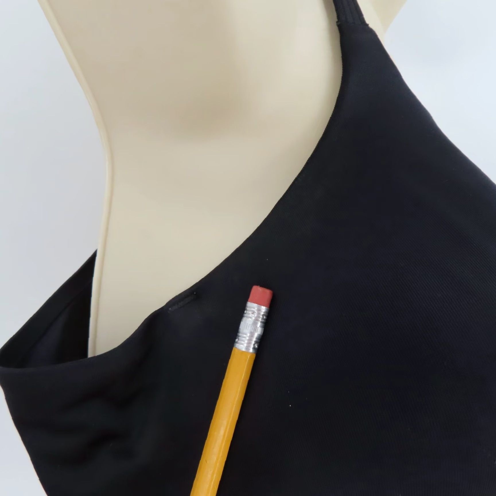 Vintage Bali One Smooth U Smoothing Bra Solid Black Underwire Lined 38C Womens T-Shirt Bra 3W11 3B11 Size ONE SIZE - 3 Thumbnail