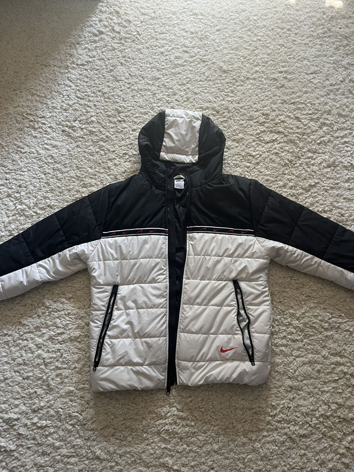 Nike Nike puffer jacket Size US L / EU 52-54 / 3 - 1 Thumbnail
