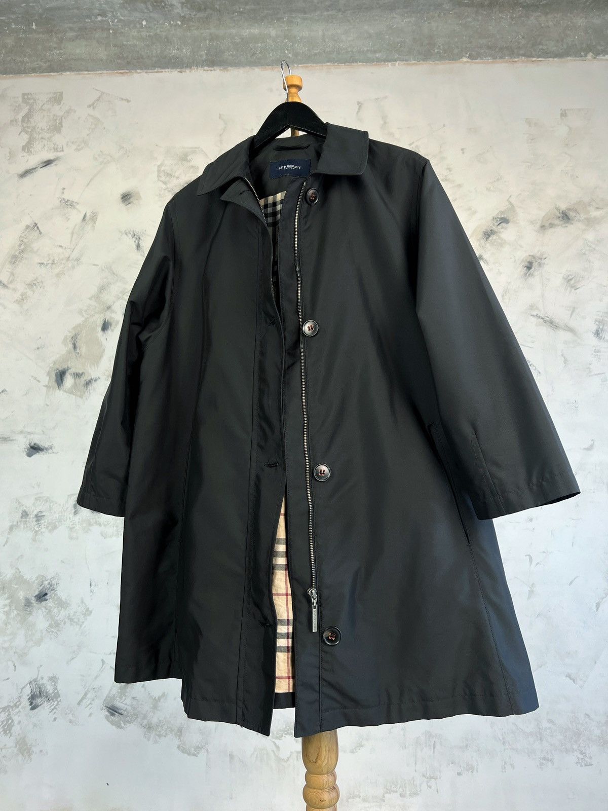 Burberry Burberry Black Trench Coat Jacket Size S - M 36 Size M / US 6-8 / IT 42-44 - 1 Thumbnail