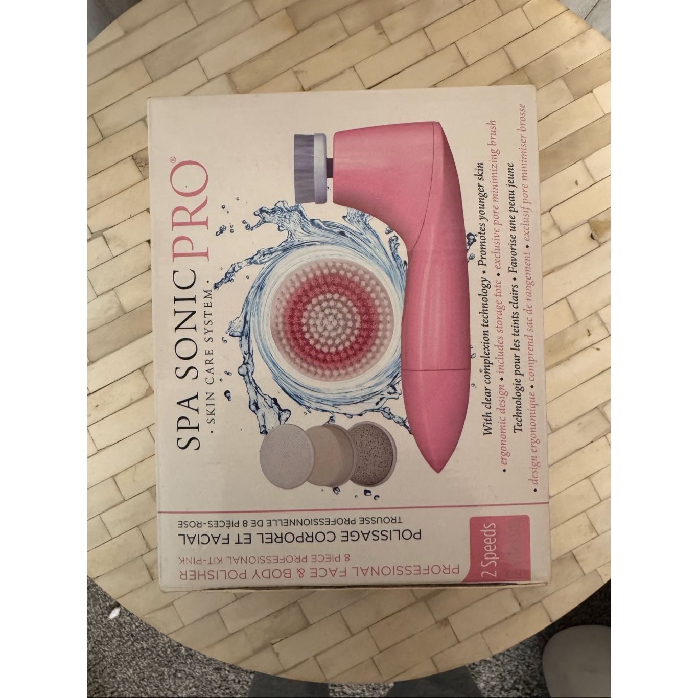 Other Spa Sonic Pro Face & Body Cleansing Brush | 2-Speed Waterpro Size ONE SIZE - 1 Thumbnail