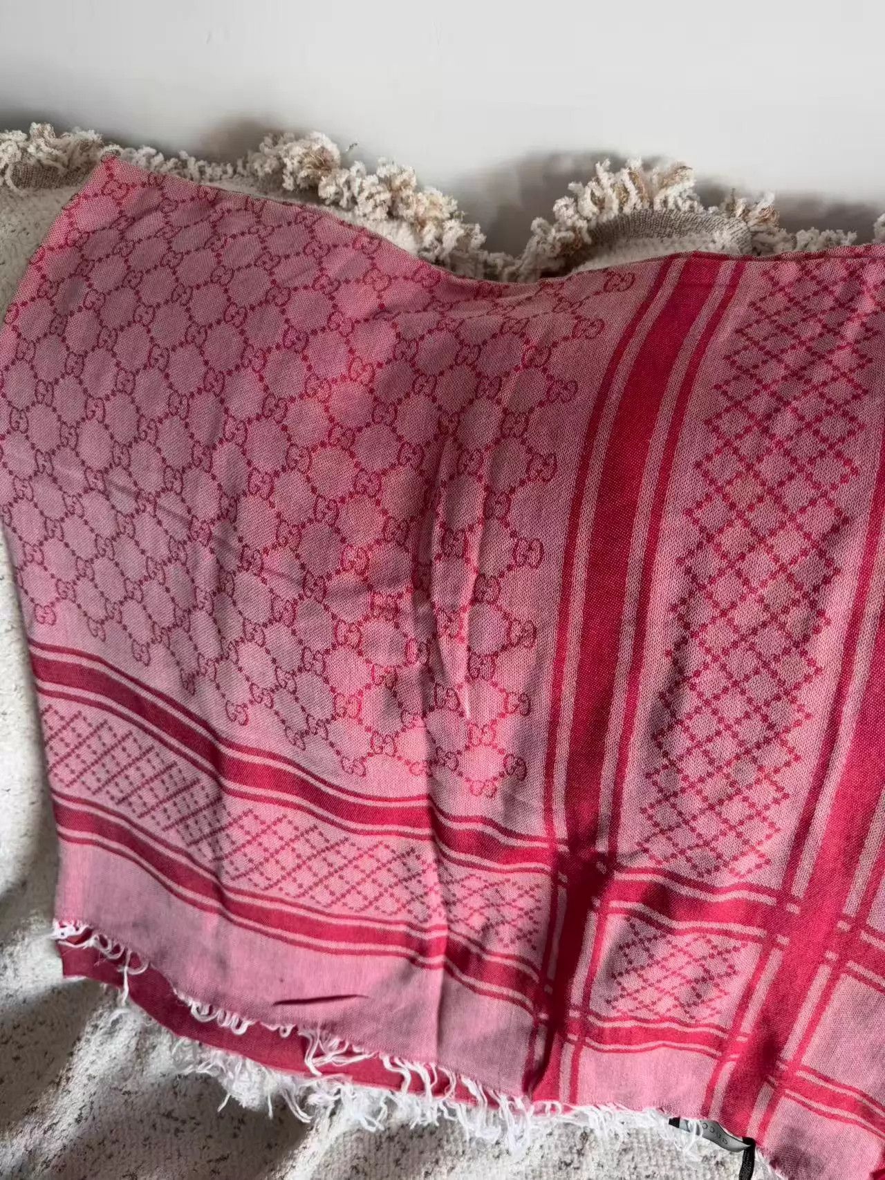 Gucci Gucci Authentic Silk Scarf Size ONE SIZE - 2 Thumbnail