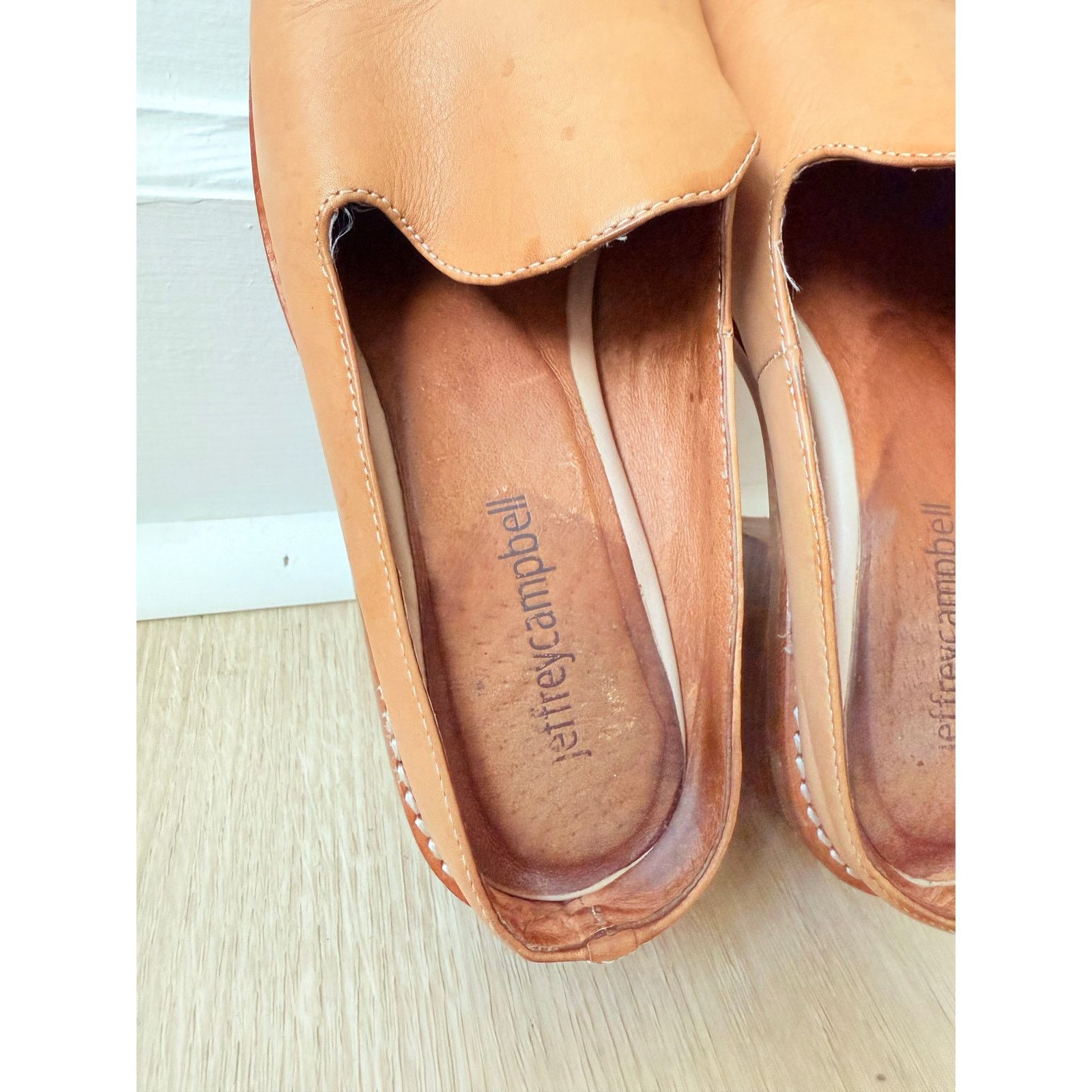Jeffrey Campbell Jeffrey Campbell Morrigan Tan Leather Loafer Mules 6.5 Size US 6.5 / IT 36.5 - 3 Thumbnail