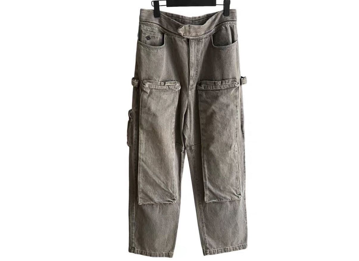 Louis Vuitton Beige Cargo Pants with Multiple Pockets Size 32 Size US 32 / EU 48 - 1 Thumbnail