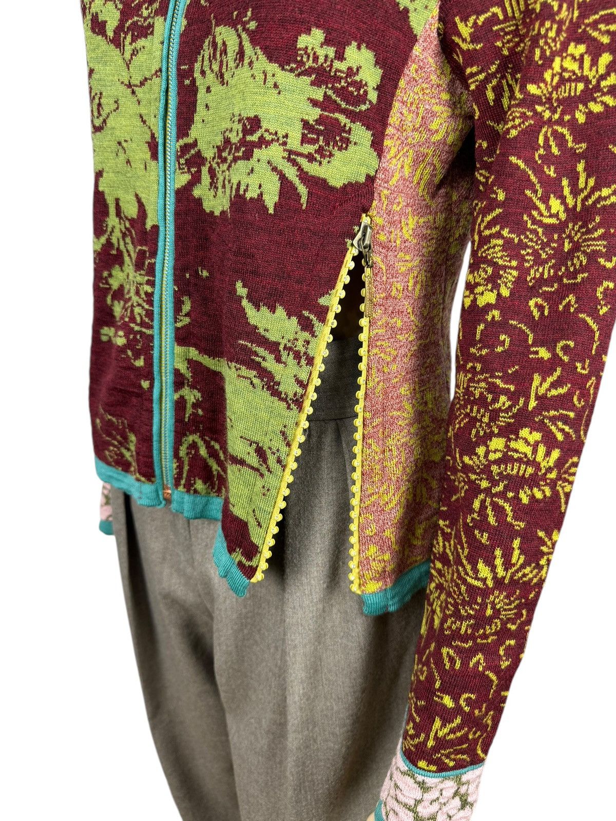 Designer Eva Claudi Embroidered Zip Sweater Floral Printed size L Size L / US 10 / IT 46 - 7 Thumbnail