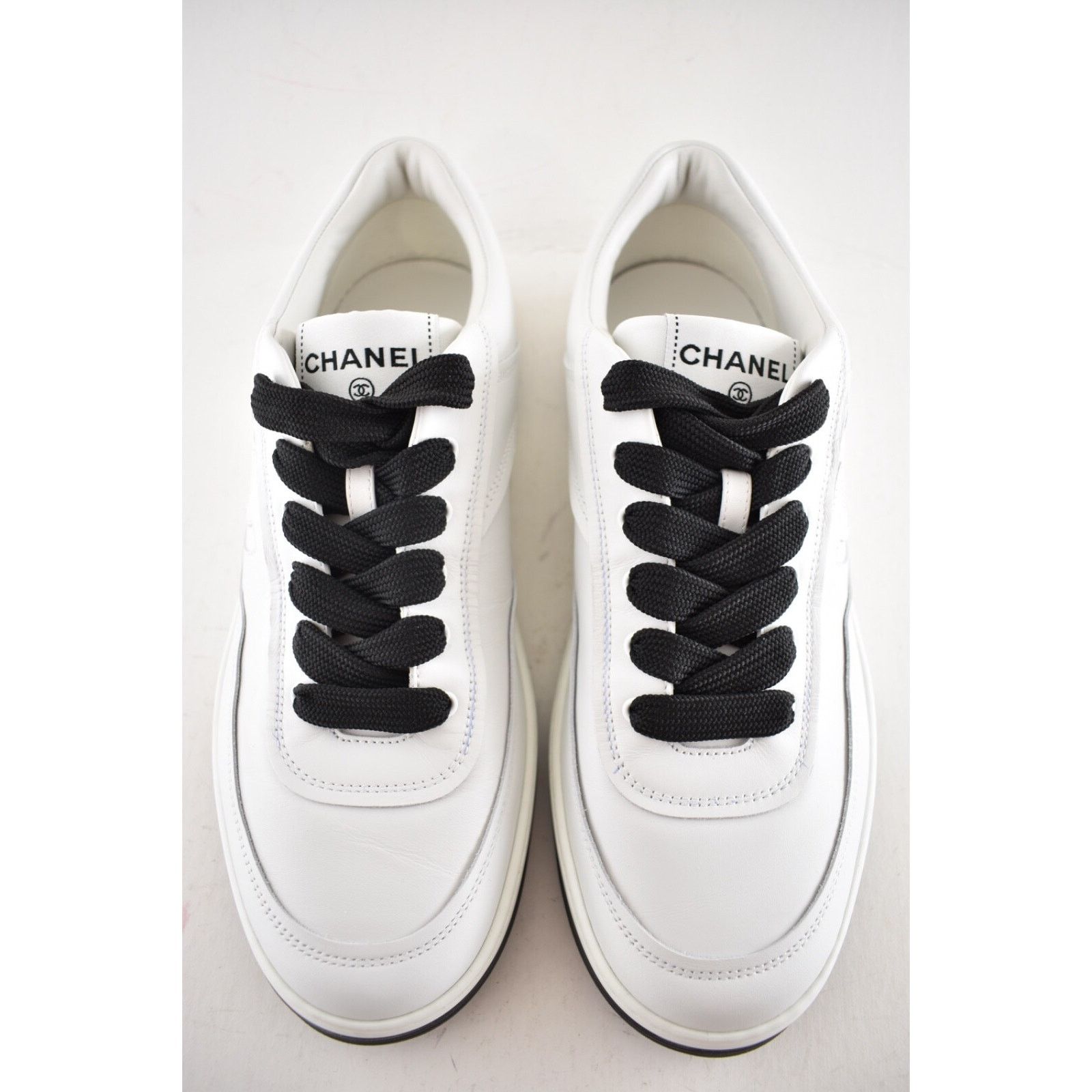 Chanel Chanel 24P Leather CC Logo Flat Lace Up Runner Sneaker 41.5 Size US 11.5 / IT 41.5 - 8 Thumbnail