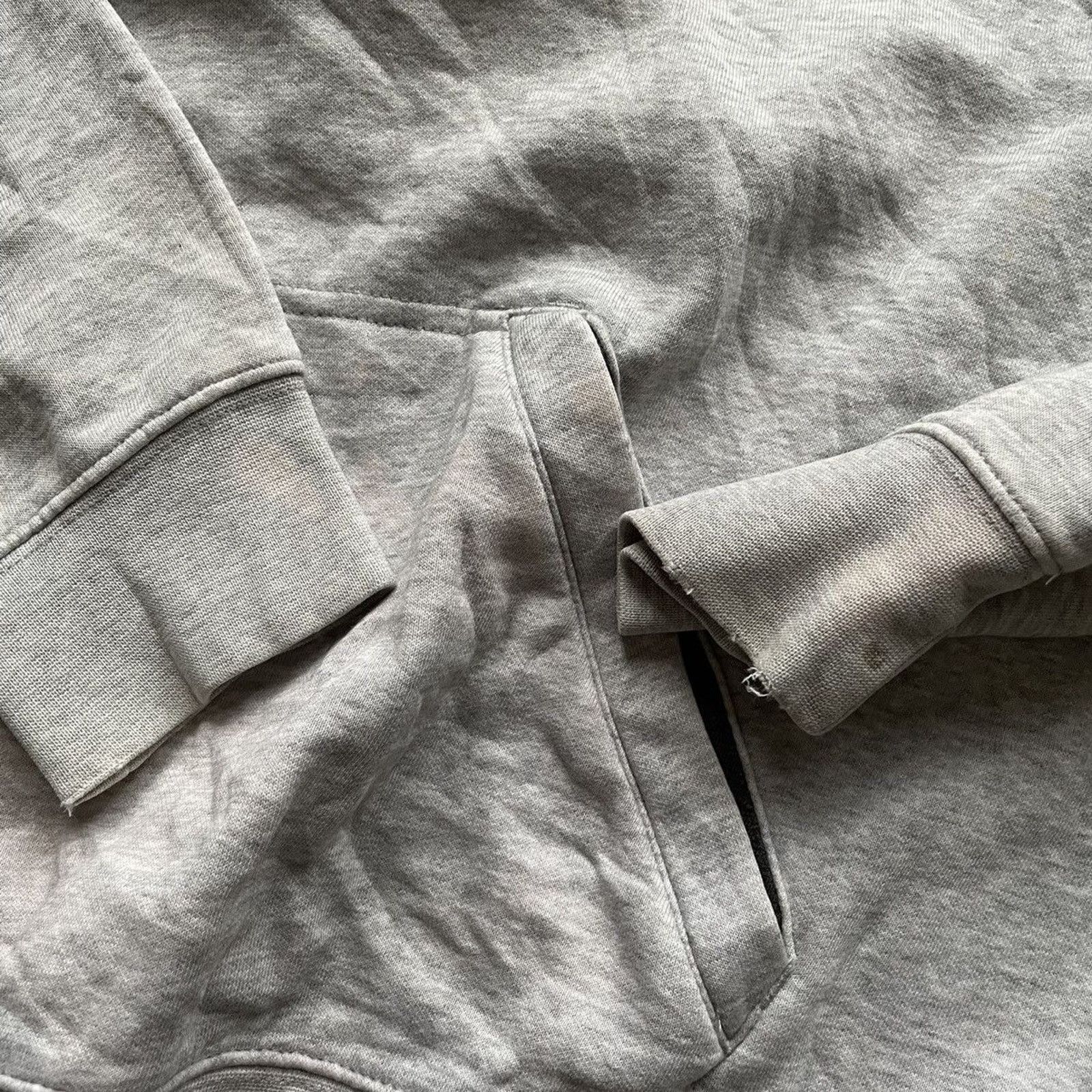 Nike × Vintage Vintage Y2K Nike Hoodie Size XL Gray Embroidered Swoosh Rare Size US XL / EU 56 / 4 - 7 Thumbnail
