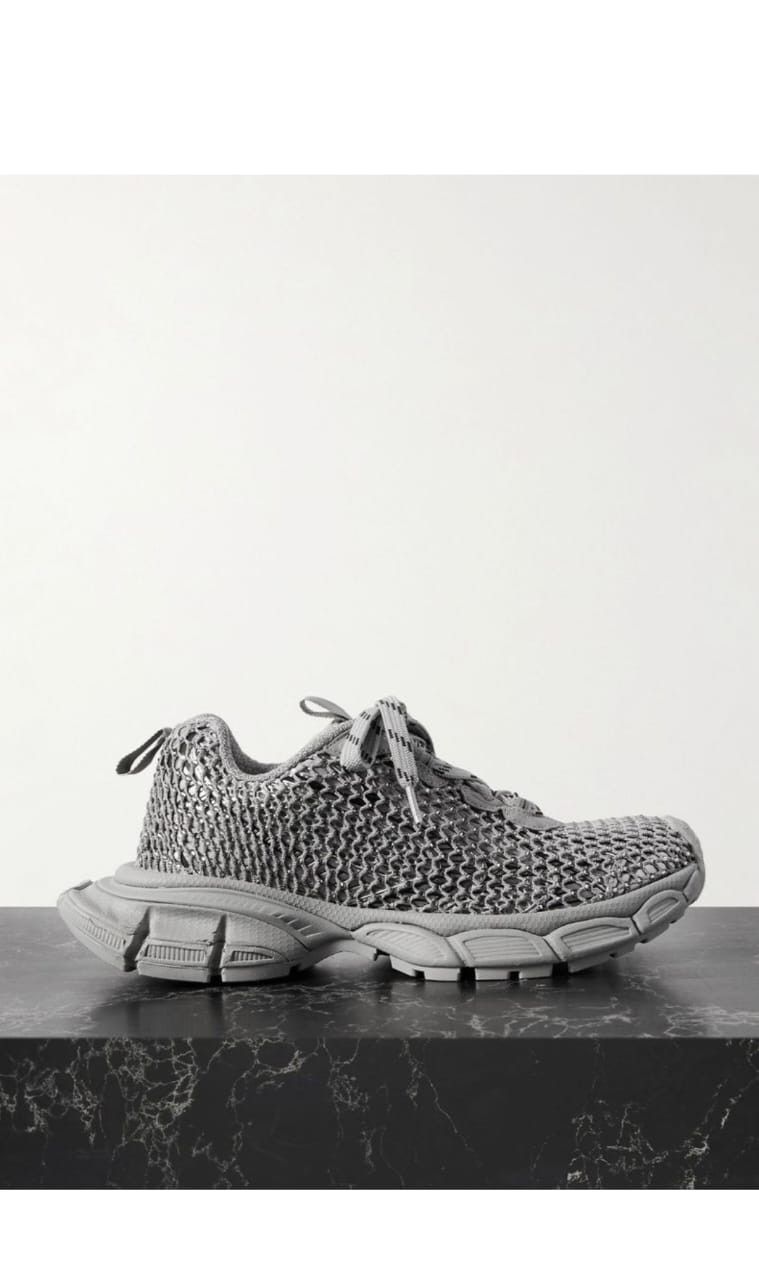 o1bcso1str0126 3XL Mesh Fishnet Sneakers in Grey