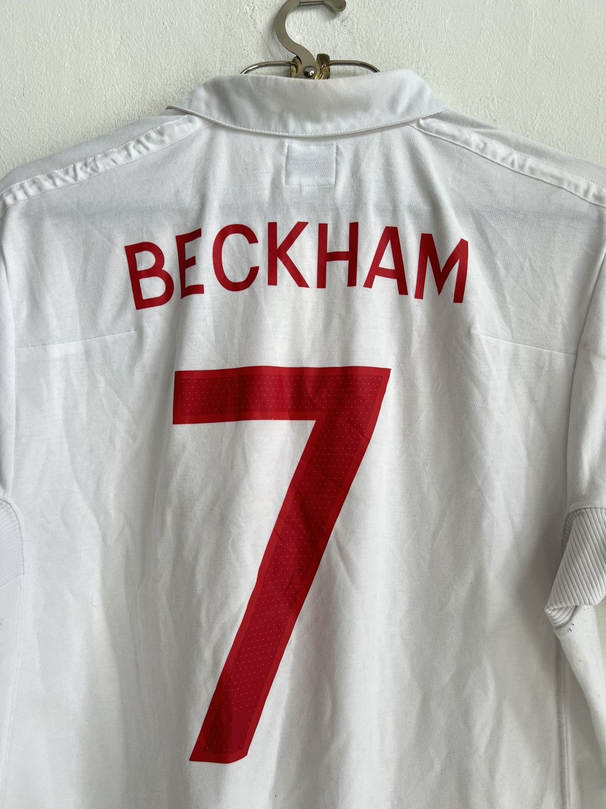 David Beckham × Umbro × Vintage Vintage 2010 Umbro England FA David Beckham #7 Home Jersey Size US M / EU 48-50 / 2 - 4 Thumbnail