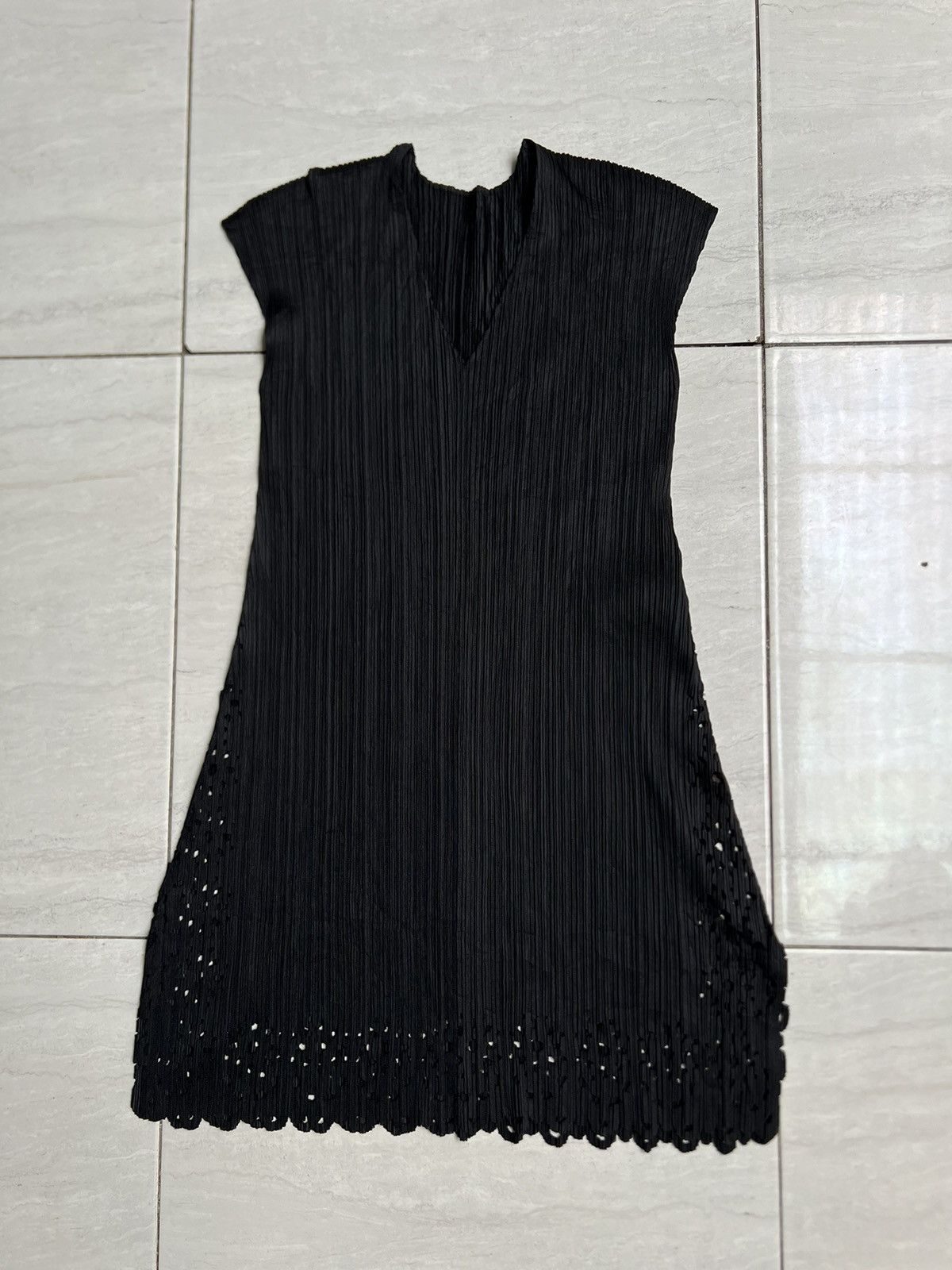 Pleats Please Issey Miyake ISSEY MIYAKE PLEATS PLEASE Black Dress Size XS / US 0-2 / IT 36-38 - 6 Thumbnail