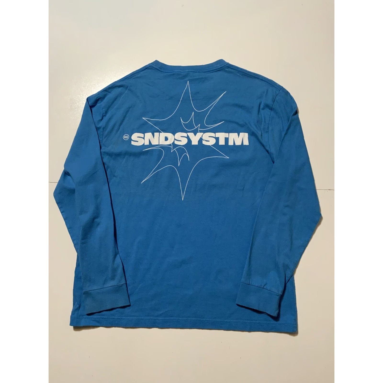 Vintage VINTAGE Highsnobiety Melt Music Festival SNDSYSTM Graphic Blue Crewneck L/S T-Shirt Sz.L Mens Size US L / EU 52-54 / 3 - 2 Thumbnail