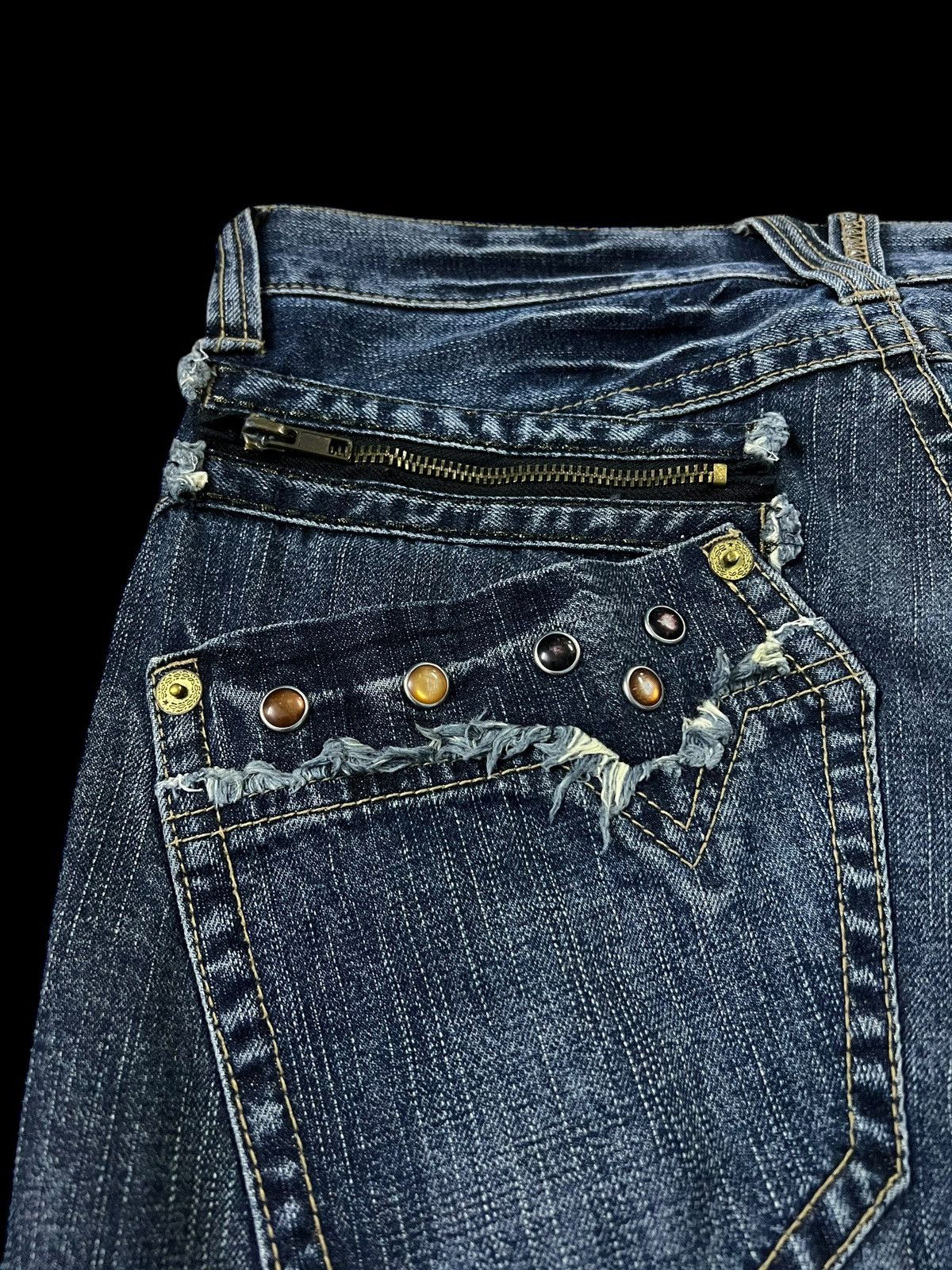 💥FLARE💥VINTAGE 90’s STYLE JAPANESE BRAND DISTRESS JEANS