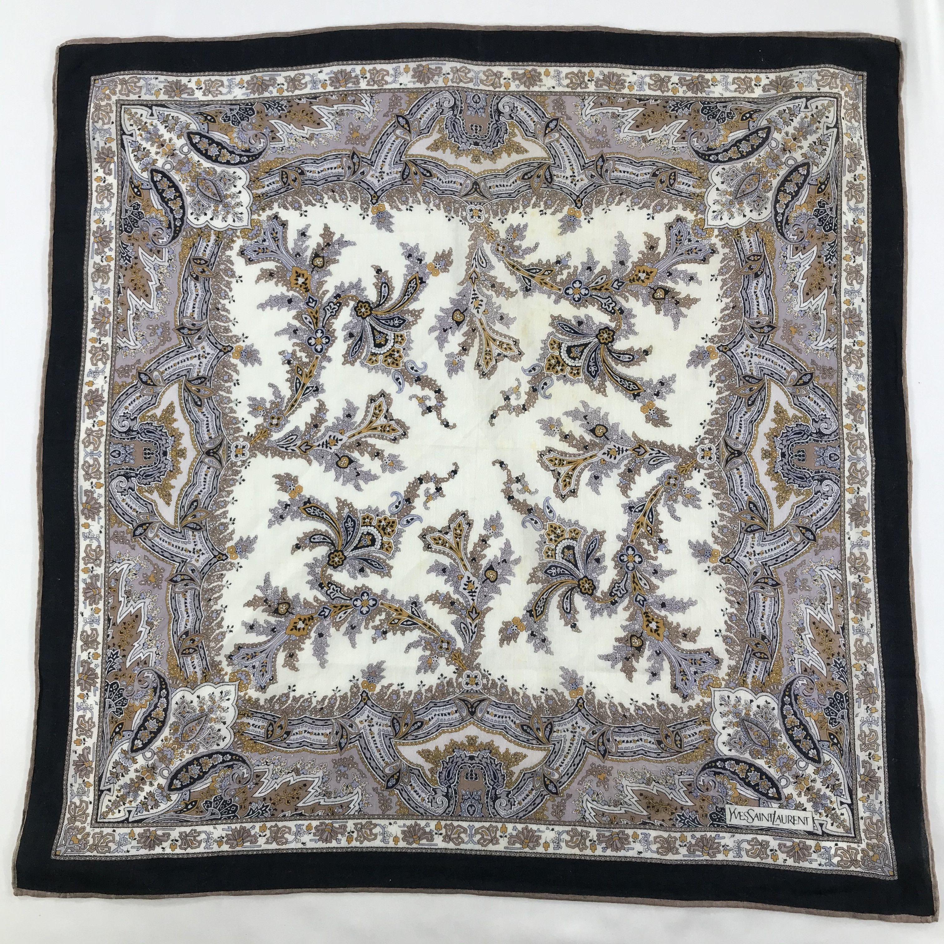 Vintage × Yves Saint Laurent Yves Saint Laurent Bandana /Handkerchief/Neckerchief -S1549 Size ONE SIZE - 1 Thumbnail