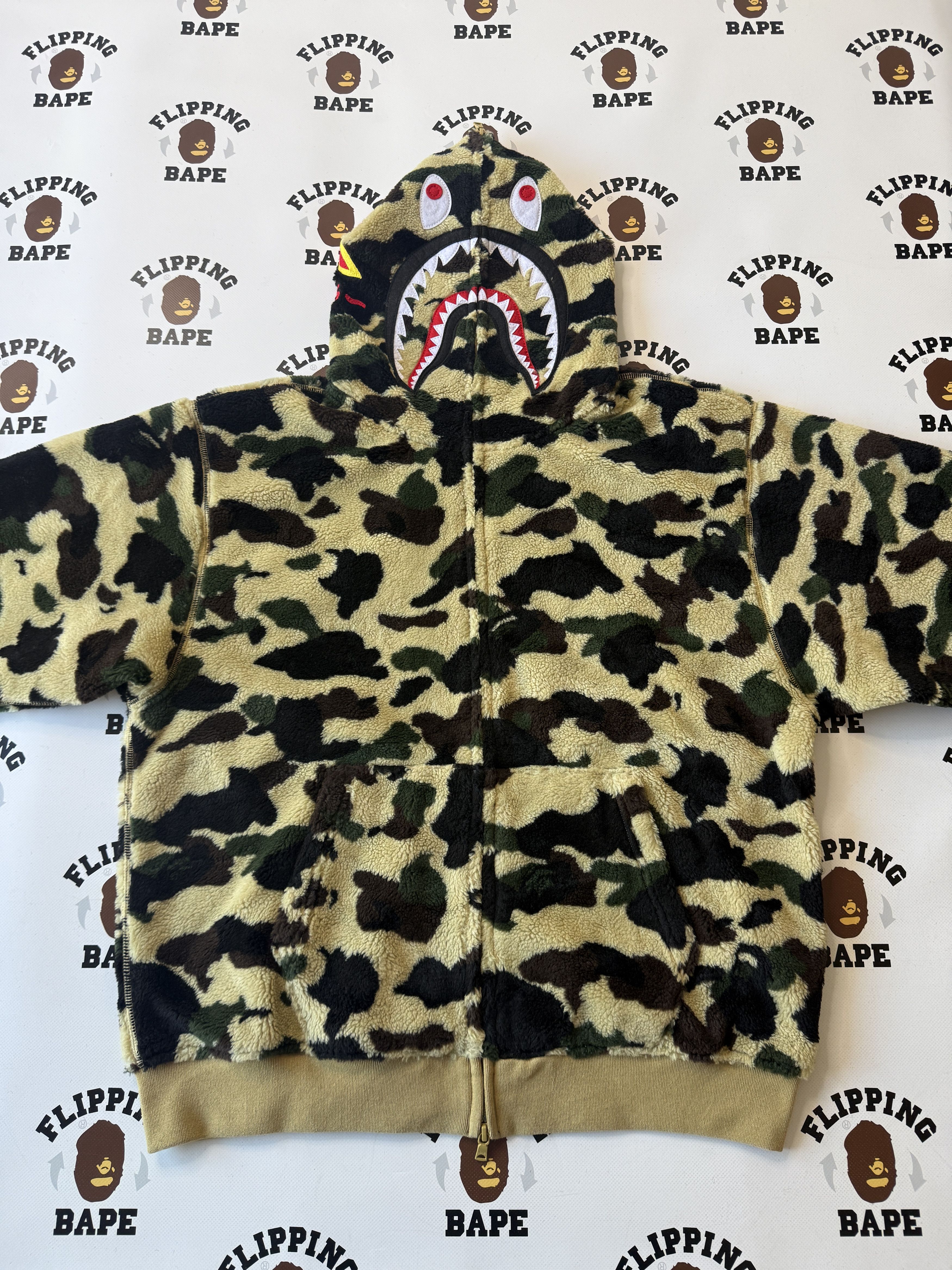 Bape × October's Very Own BAPE 1ST CAMO 2ND SHARK BOA HOODIE JACKET Size US L / EU 52-54 / 3 - 10 Thumbnail