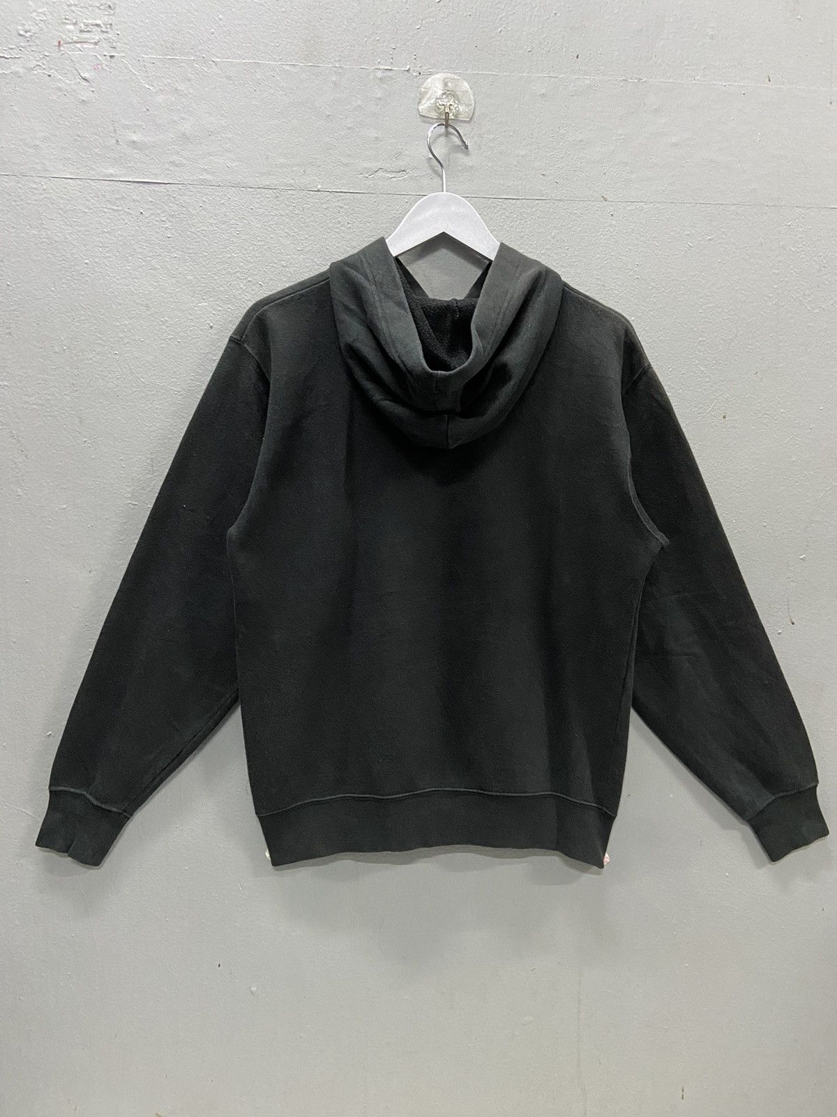 Japanese Brand WOMCADOLE BRAND BLACK HOODIE Size US M / EU 48-50 / 2 - 2 Thumbnail