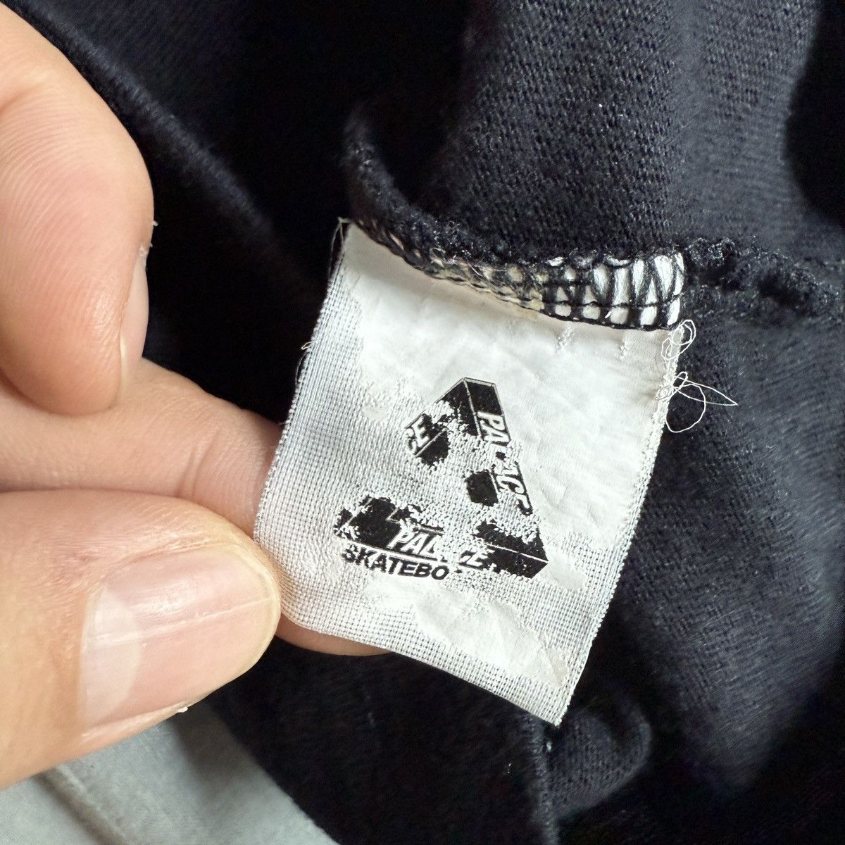 Palace (L) Palace Smoking L/S Tee Size US L / EU 52-54 / 3 - 7 Thumbnail