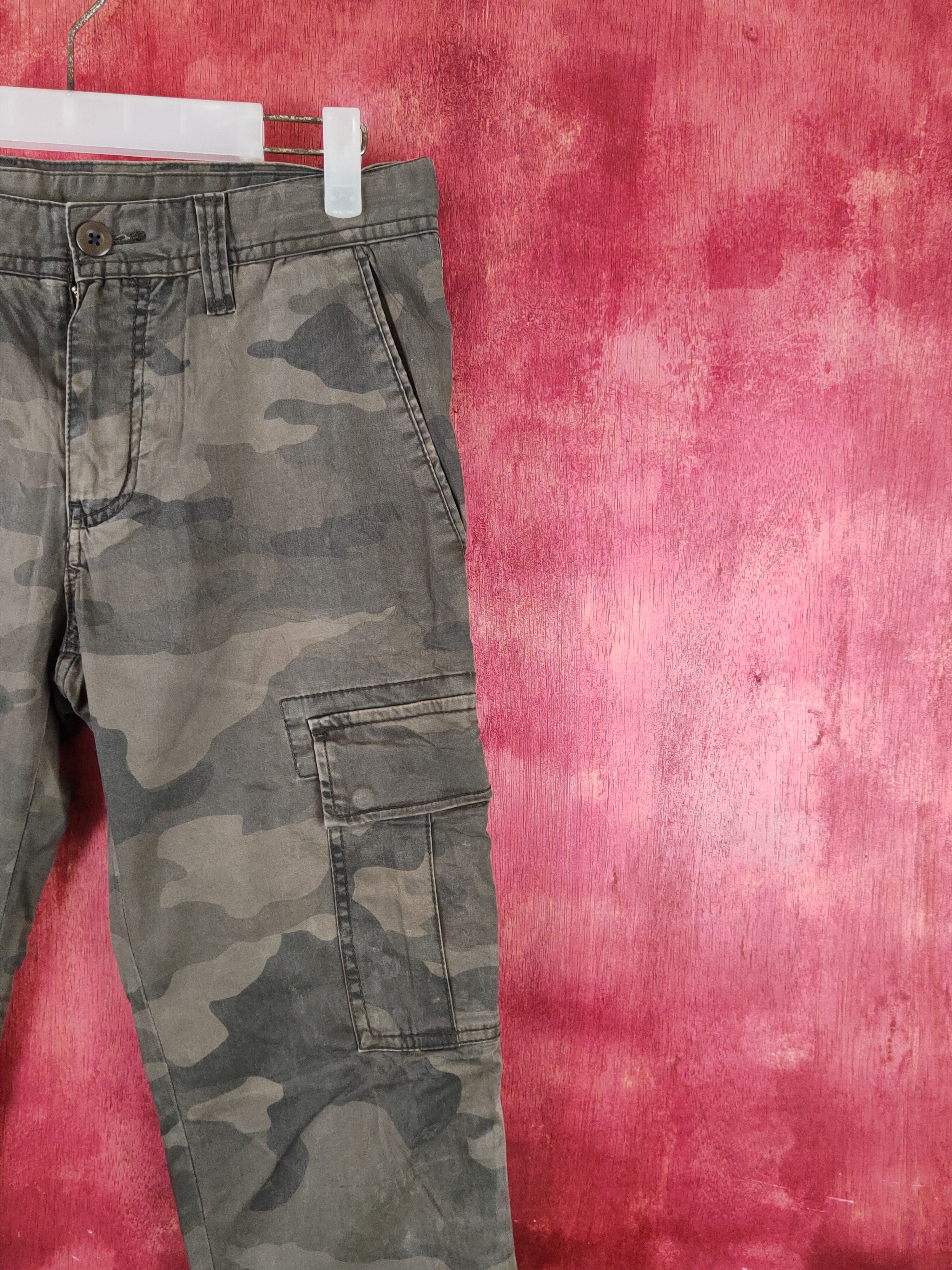 Japanese Brand Uniqlo Camo Multipocket Tactical Cargo Pants #S1838 Size 28" / US 6 / IT 42 - 5 Thumbnail