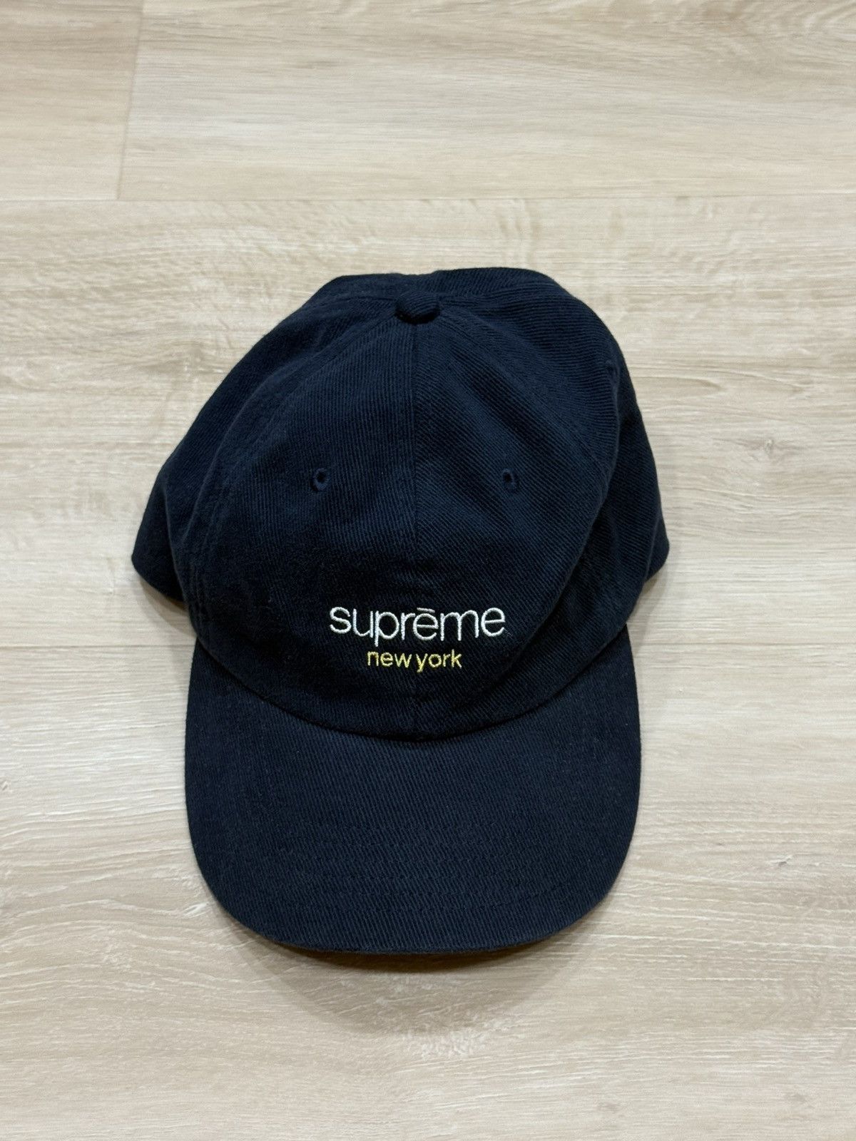 Supreme Classic Logo 6-Panel ネイビー 18ss Supreme Classic Logo 6-Panel (SS18) - $48