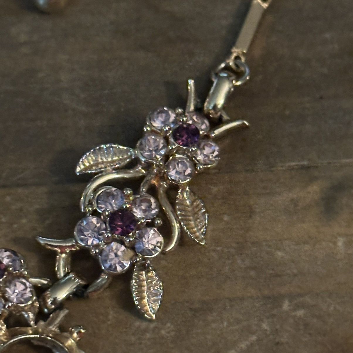 Vintage Vintage Coro purple stone flowers necklace Size ONE SIZE - 4 Thumbnail