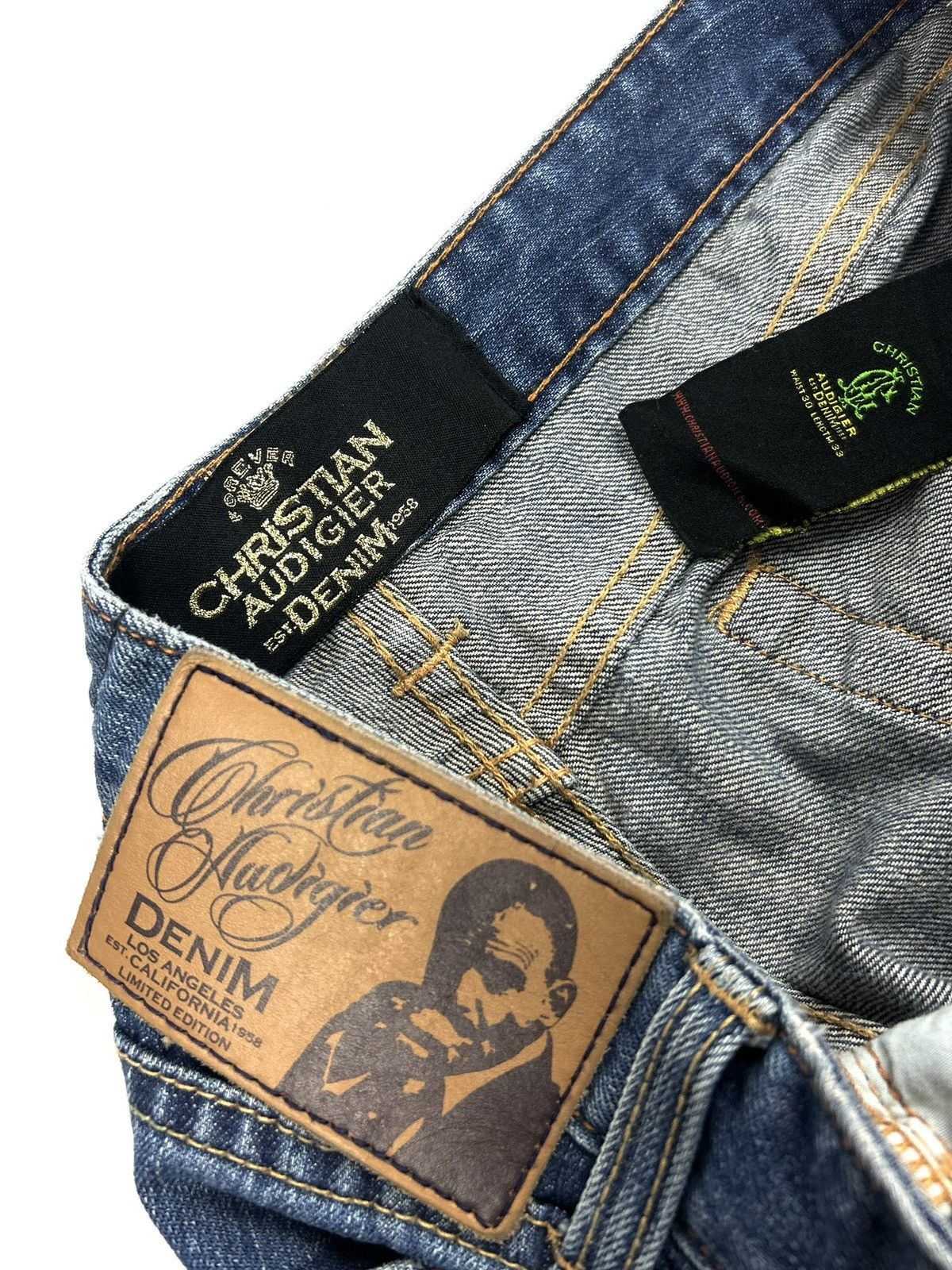 Christian Audigier Christian Audigier Limited Edition Faded Jeans Women’s Y2K Size 30" / US 8 / IT 44 - 17 Thumbnail