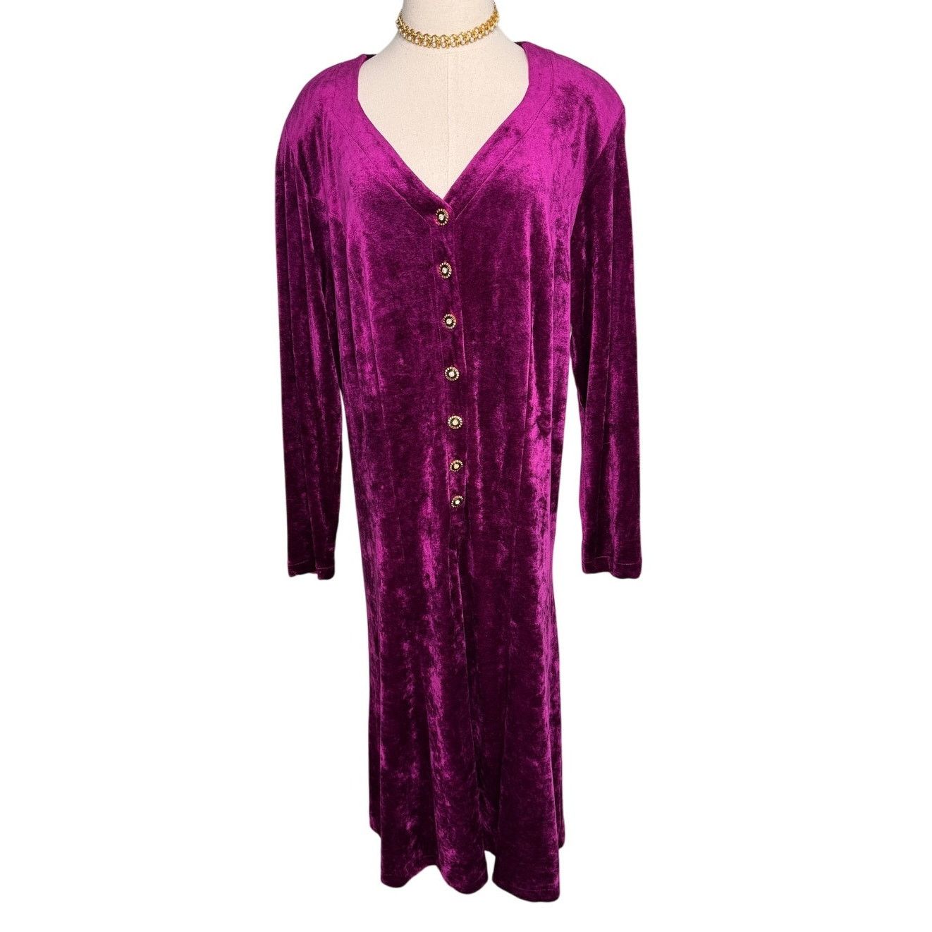 Vintage Vintage velvet jeweled button shift dress size 1 = XL/1X Size XL / US 12-14 / IT 48-50 - 2 Thumbnail