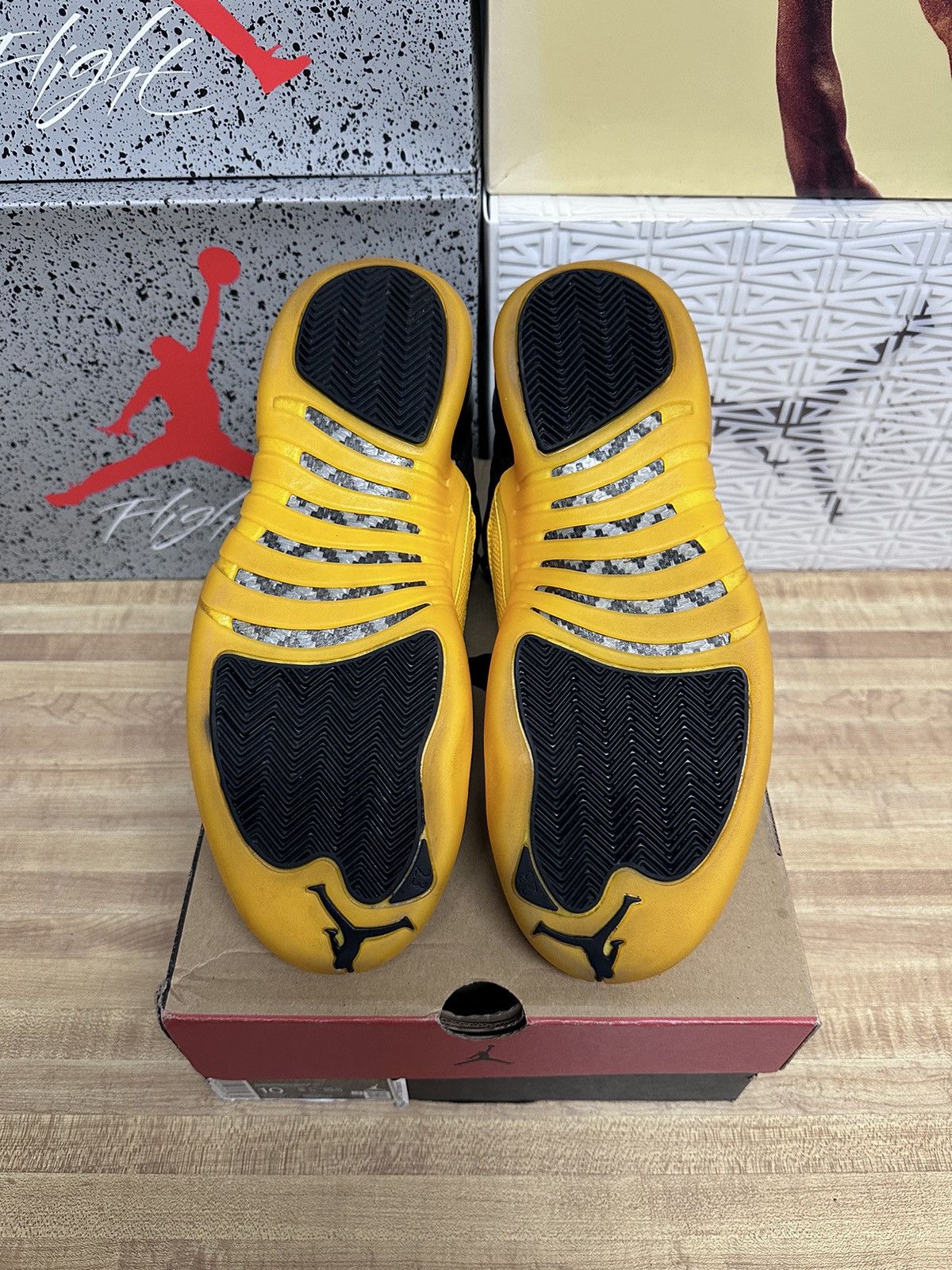 Jordan Brand × Nike Nike Air Jordan 12 XII Retro University Gold 2020 Size US 10 / EU 43 - 5 Thumbnail