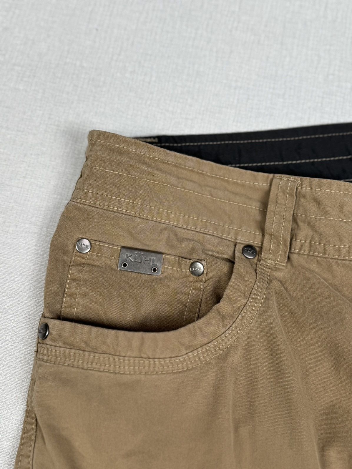 Kuhl Men’s Vintage KUHL Hiking Outdoors Pants size 32 Size US 32 / EU 48 - 3 Thumbnail
