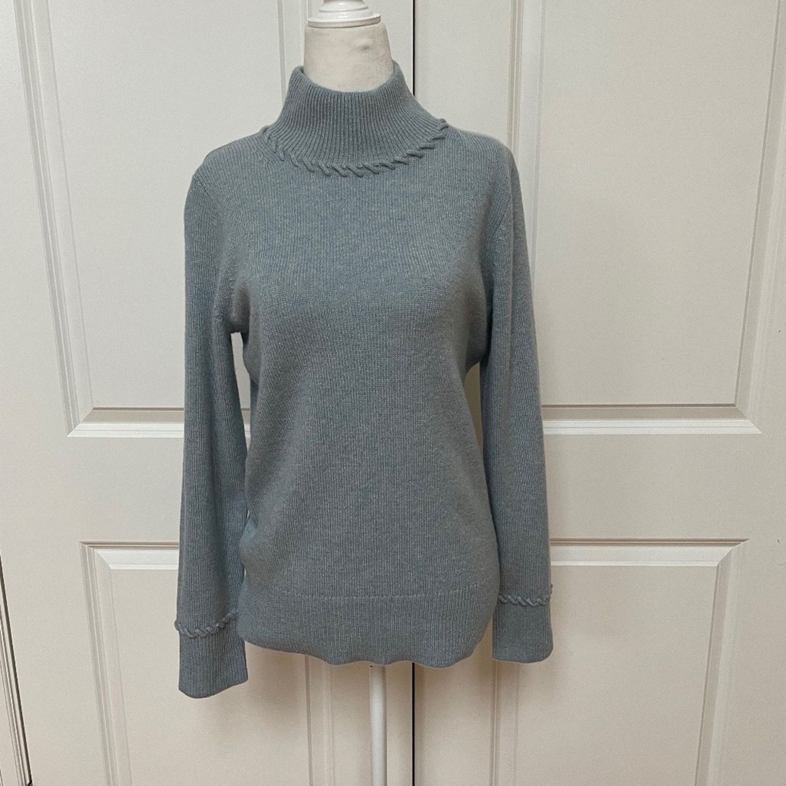 Theory Whipstitch Soft Cashmere Turtleneck Sweater from Theory Size S / US 4 / IT 40 - 1 Thumbnail