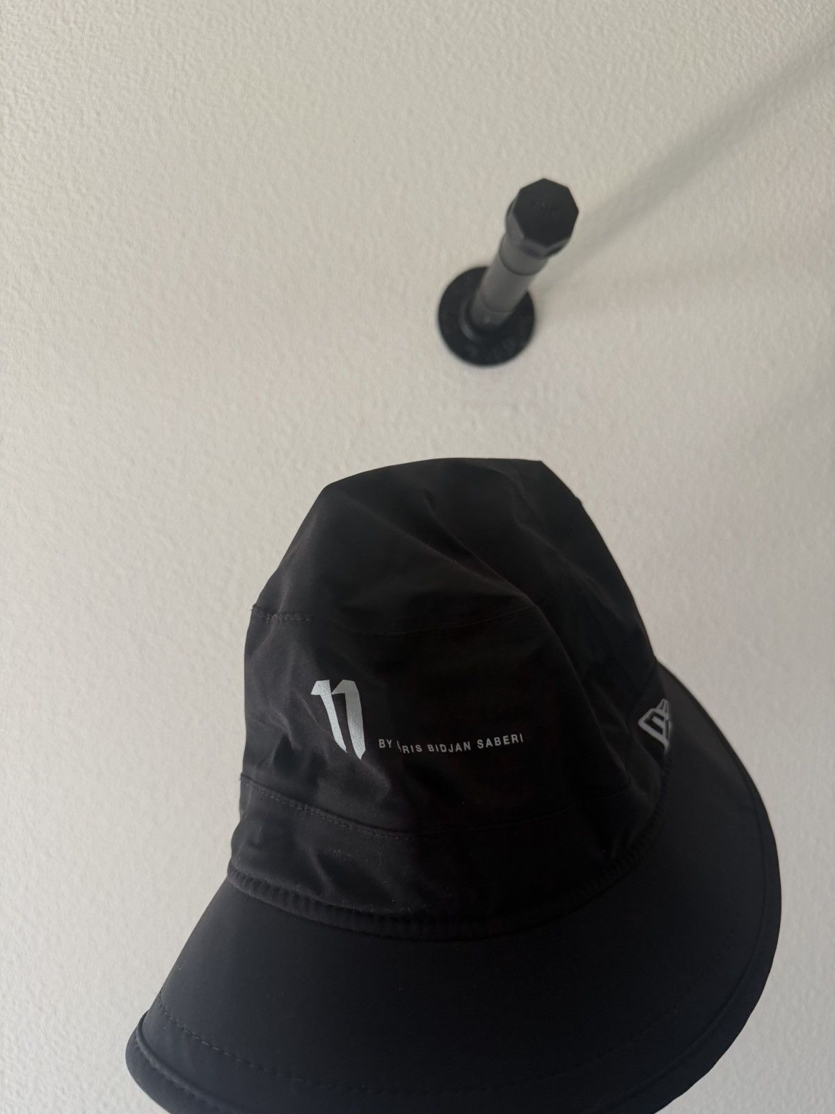 11 By Boris Bidjan Saberi 11 Boris New Era Bucket Hat L Size ONE SIZE - 2 Thumbnail
