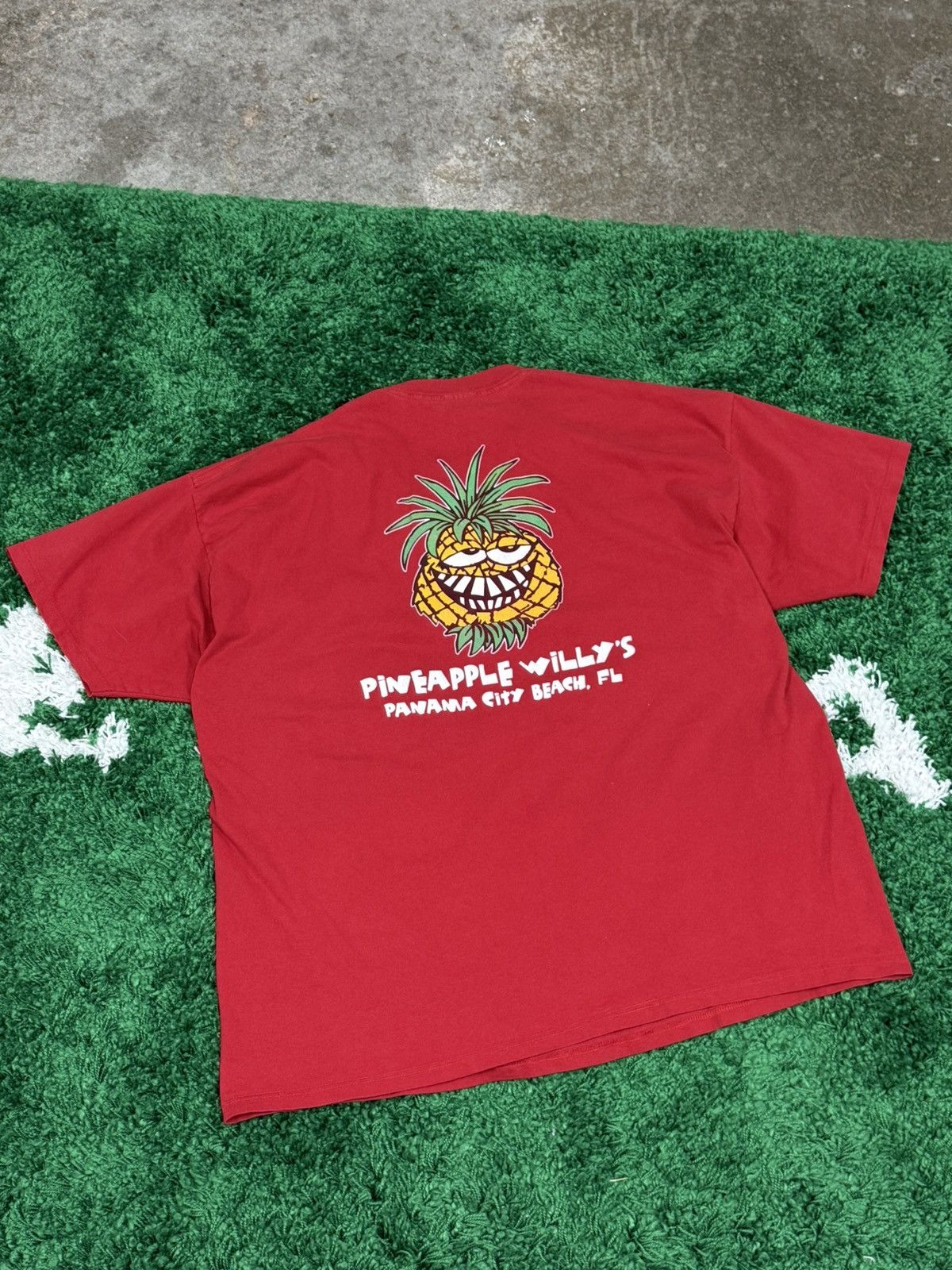 Vintage Pineapple Willey Willy Fruit Smoke Shop Weed Red Tee 2XL XXL Size US XXL / EU 58 / 5 - 1 Thumbnail