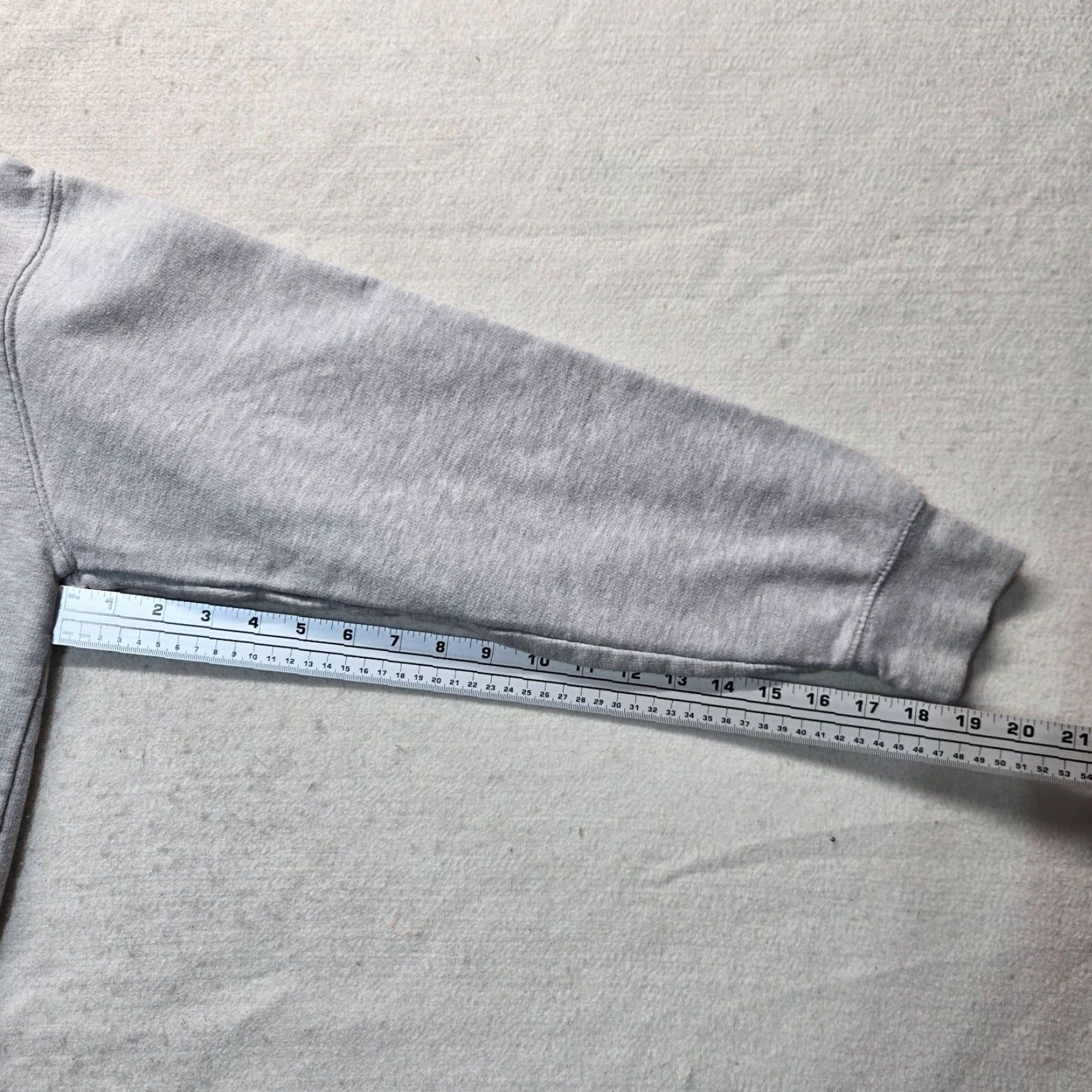 Vintage Stranger Things Pullover Hoodie Men's Size S Gray Pockets Logo Sweatshirt Size US S / EU 44-46 / 1 - 5 Thumbnail