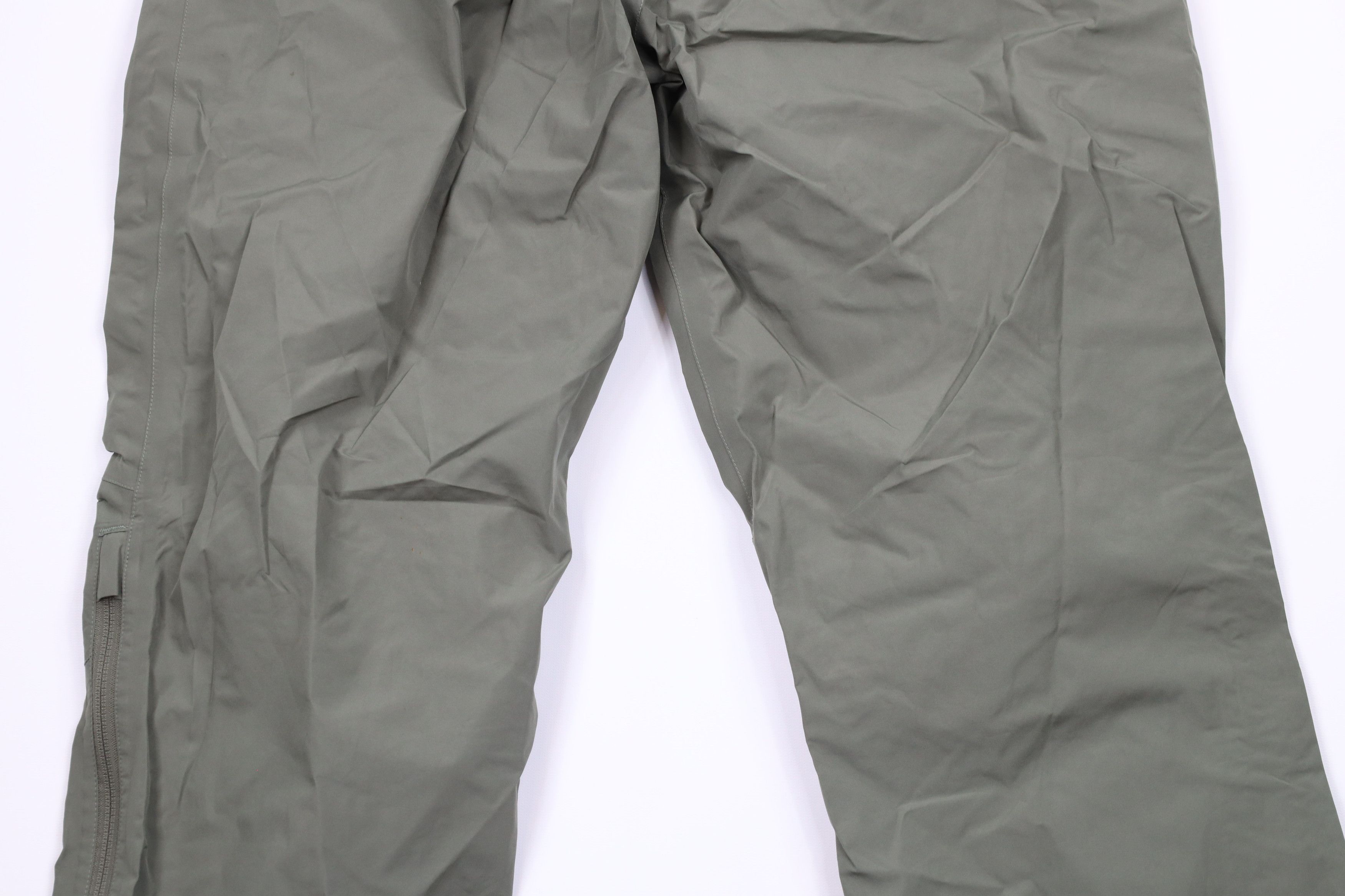 Cabelas × Vintage Vintage Cabelas Waterproof Outdoor Trail Rain Pants Green Size US 34 / EU 50 - 13 Thumbnail