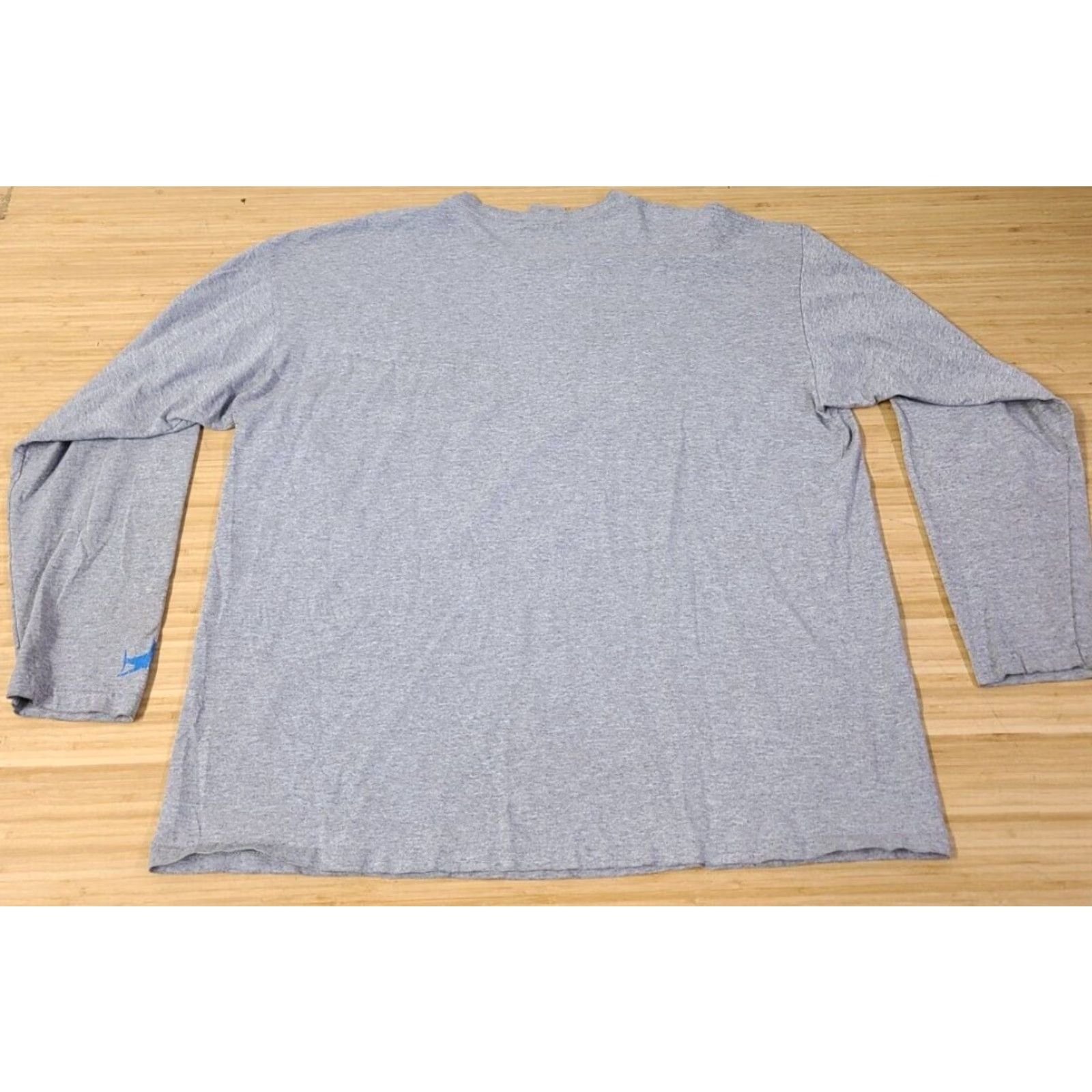 Nike VINTAGE Nike Shirt Mens XL Gray Shark Long Sleeve Crew Neck Nike Tee Size US XL / EU 56 / 4 - 6 Thumbnail