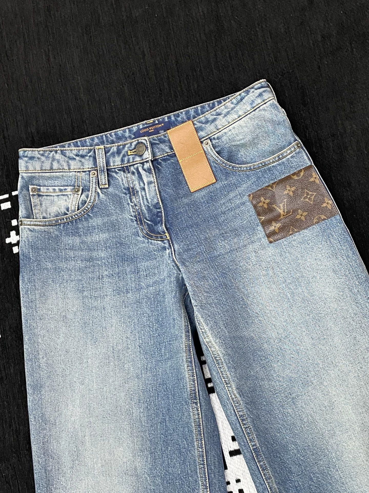 Louis Vuitton LV Monogram color blocked jeans FR38 Size 27" / US 4 / IT 40 - 2 Thumbnail
