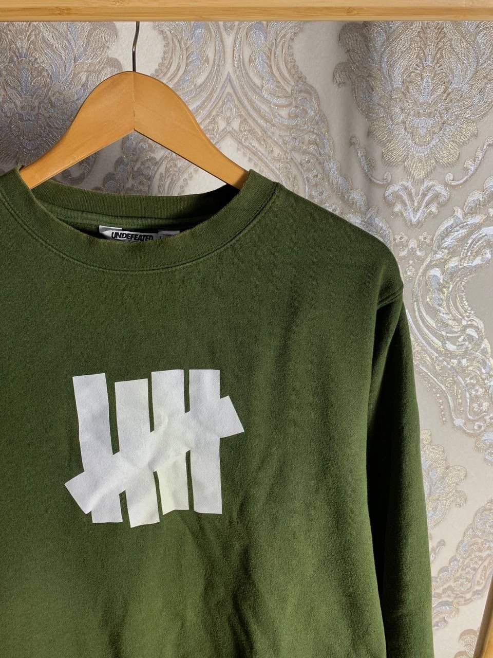 Undefeated × Vintage VERY RARE UNDEFEATED SWEATSHIRT BIG LOGO SKATEBOARD Y2K 90s Size US L / EU 52-54 / 3 - 2 Thumbnail