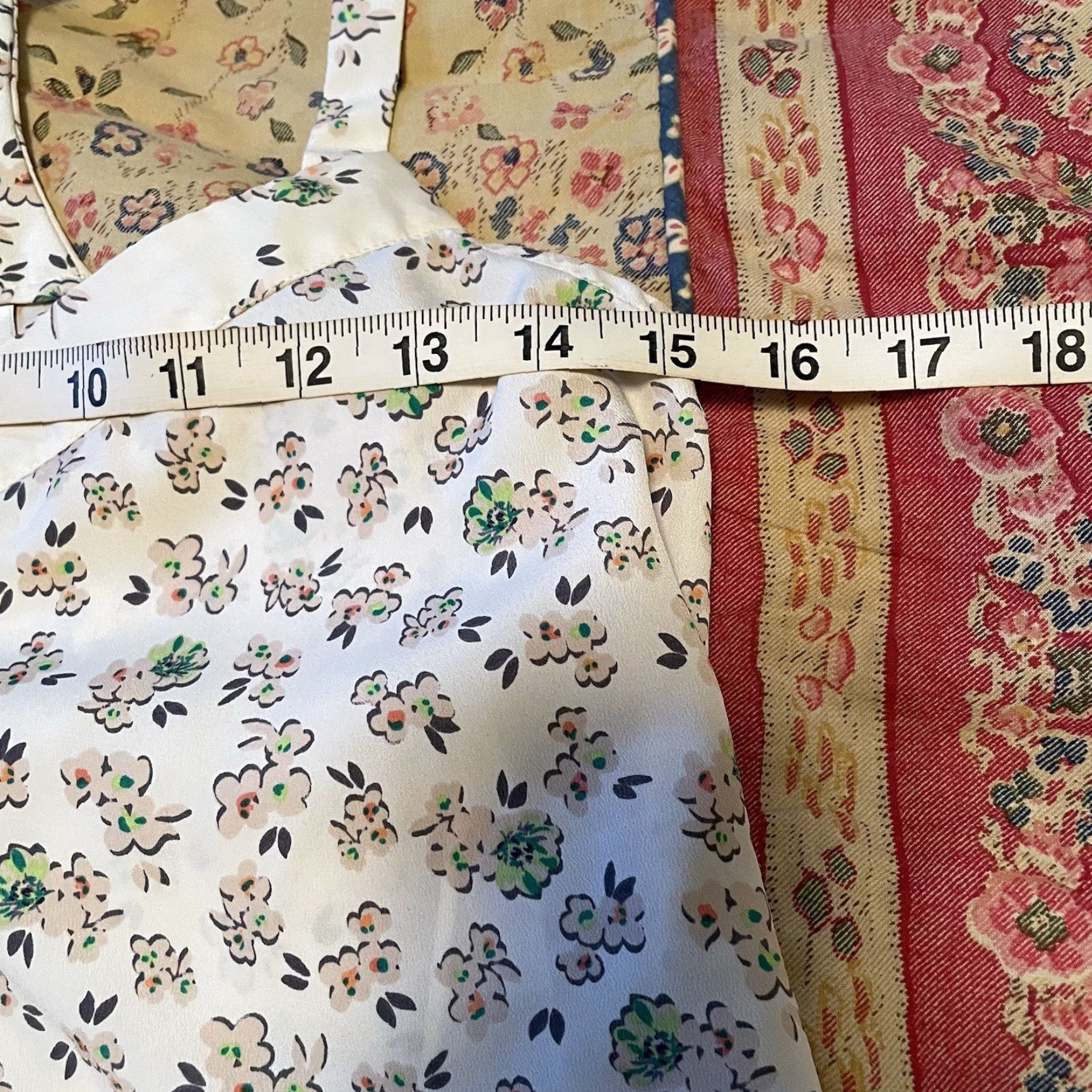 Vintage LC Lauren Conrad Top Women’s XS Ivory green peach Sleeveless Halter Floral Tank Size XS / US 0-2 / IT 36-38 - 6 Thumbnail