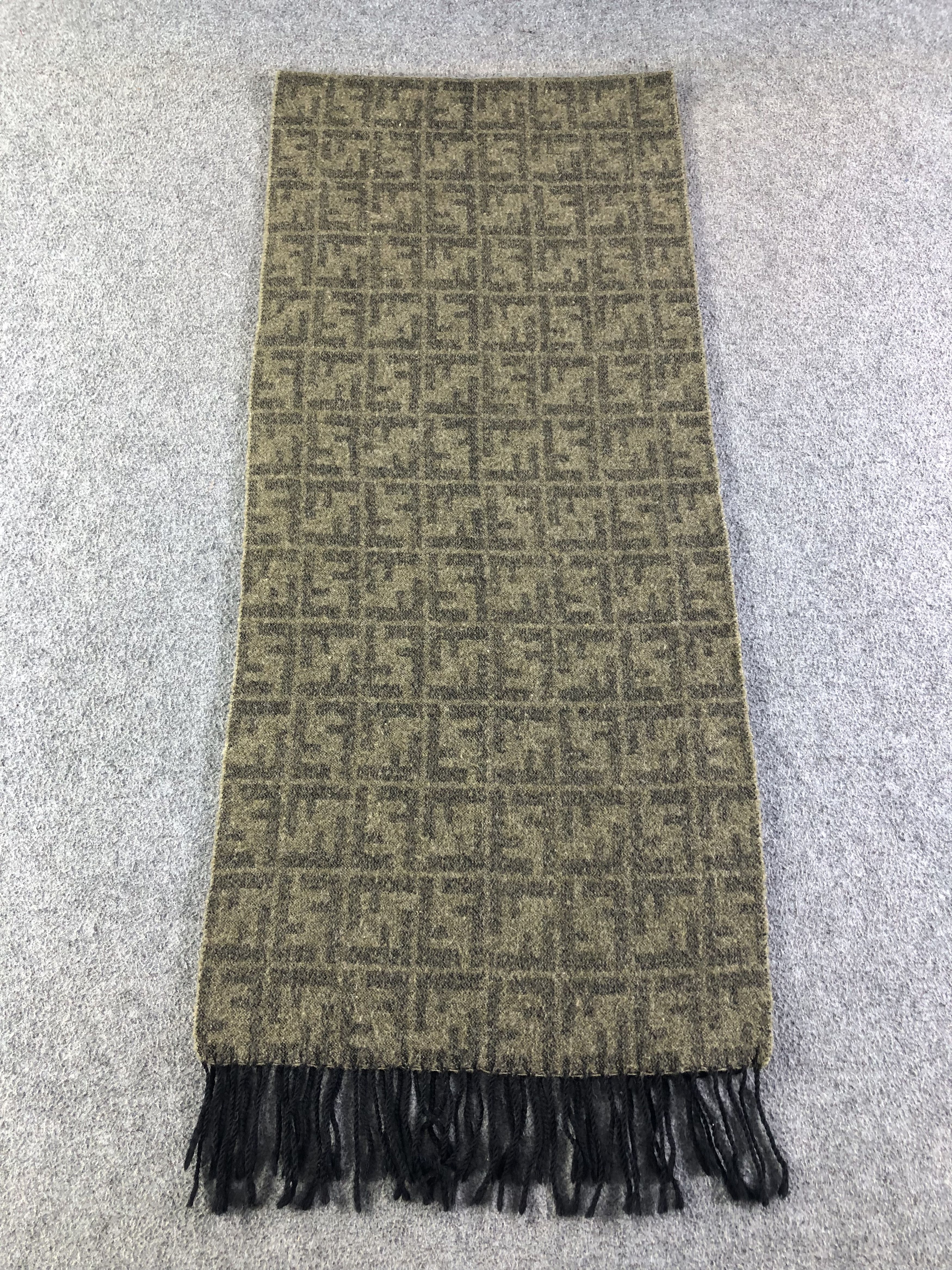 Vintage Fendi Monogram FF Scarf / Muffler / Neckwear SS1353 Size ONE SIZE - 4 Thumbnail