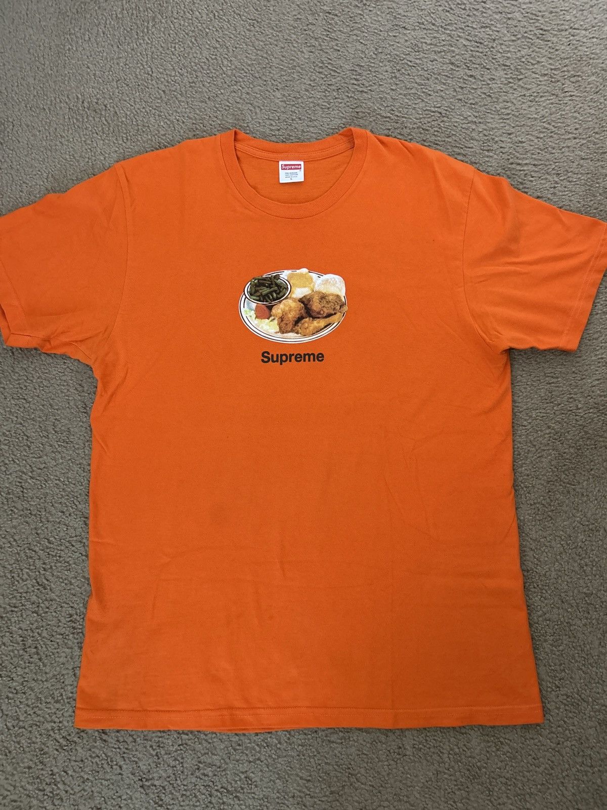 シュプリーム SUPREME Chicken Dinner Supreme Chicken Dinner Tee Brown - SS18 - US