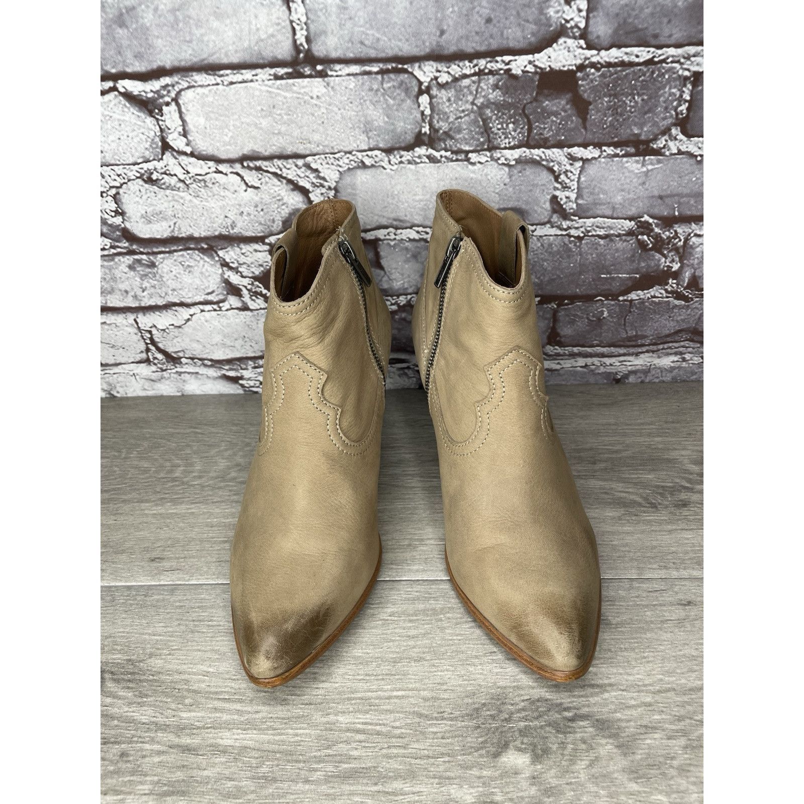 Frye Frye Ash Taupe Leather Pointed Toe Western Heel Booties Wome Size US 10 / IT 40 - 20 Thumbnail