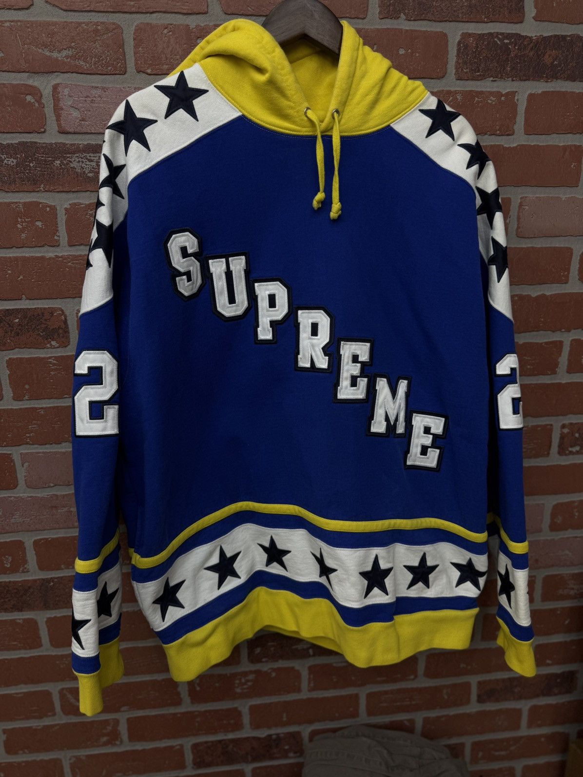 Supreme Supreme Hockey Hoodie Blue Yellow Size XL 🧼 Size US XL / EU 56 / 4 - 2 Thumbnail