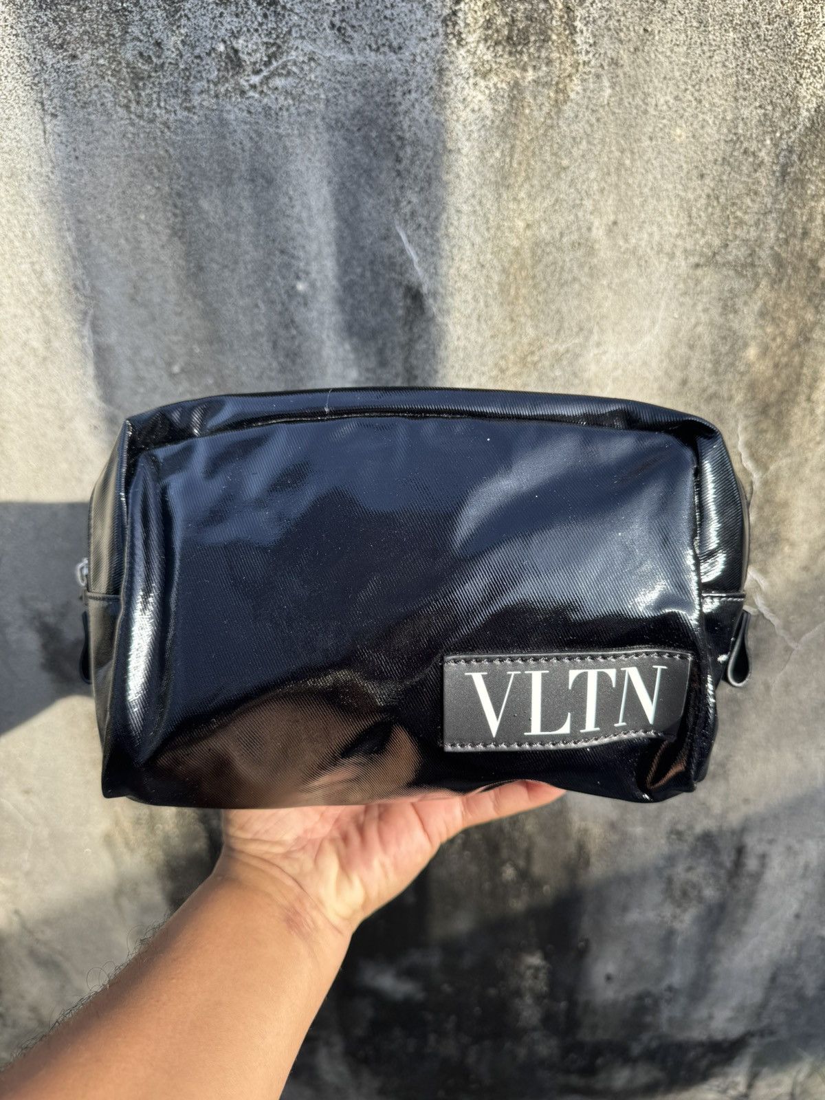 Valentino VALENTINO VLTN CLUTCH HANDBAG Size ONE SIZE - 1 Thumbnail