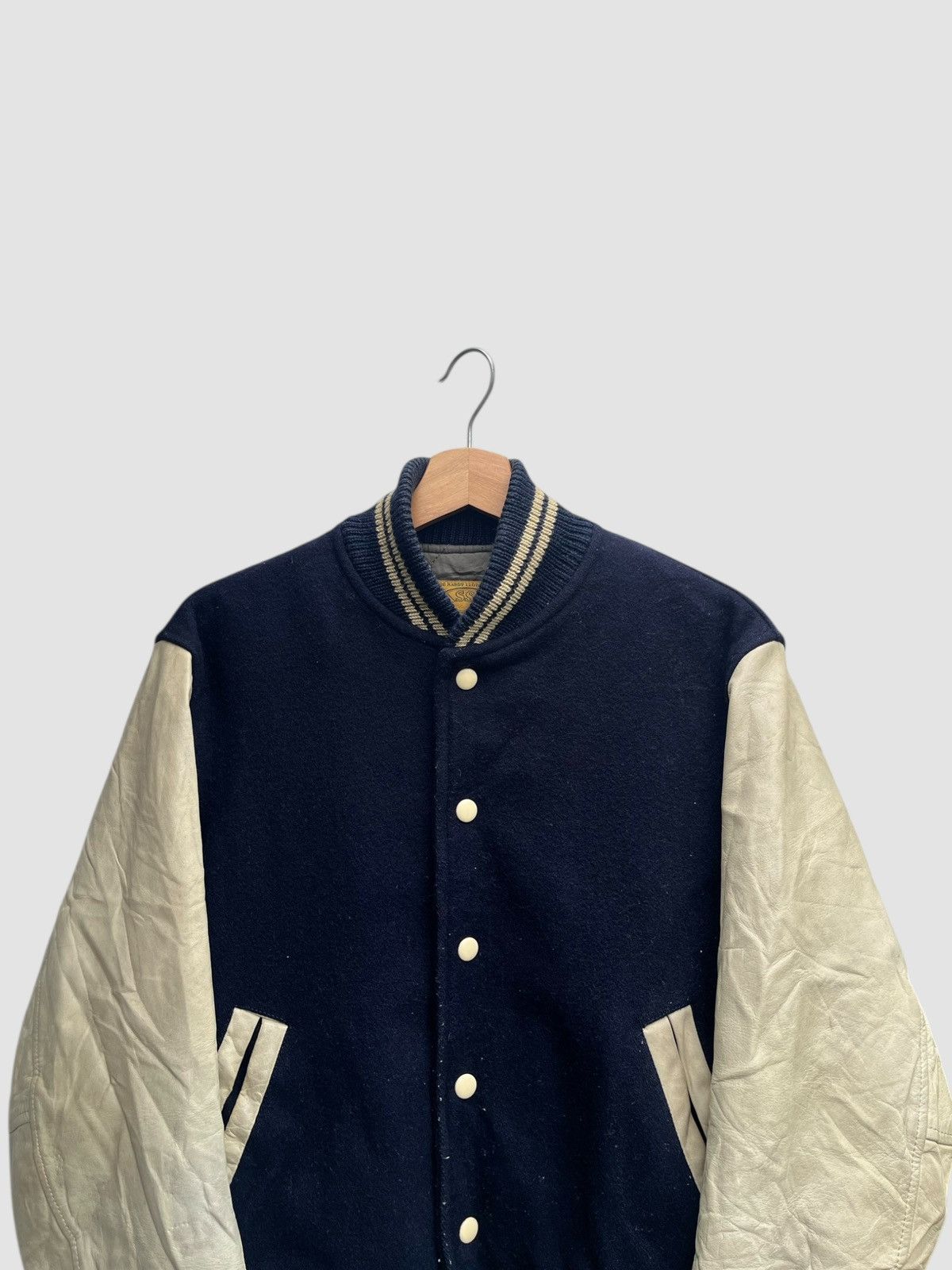 Vintage Vintage Bassett Walker Leather Sleeves Varsity Jacket Size US M / EU 48-50 / 2 - 6 Thumbnail