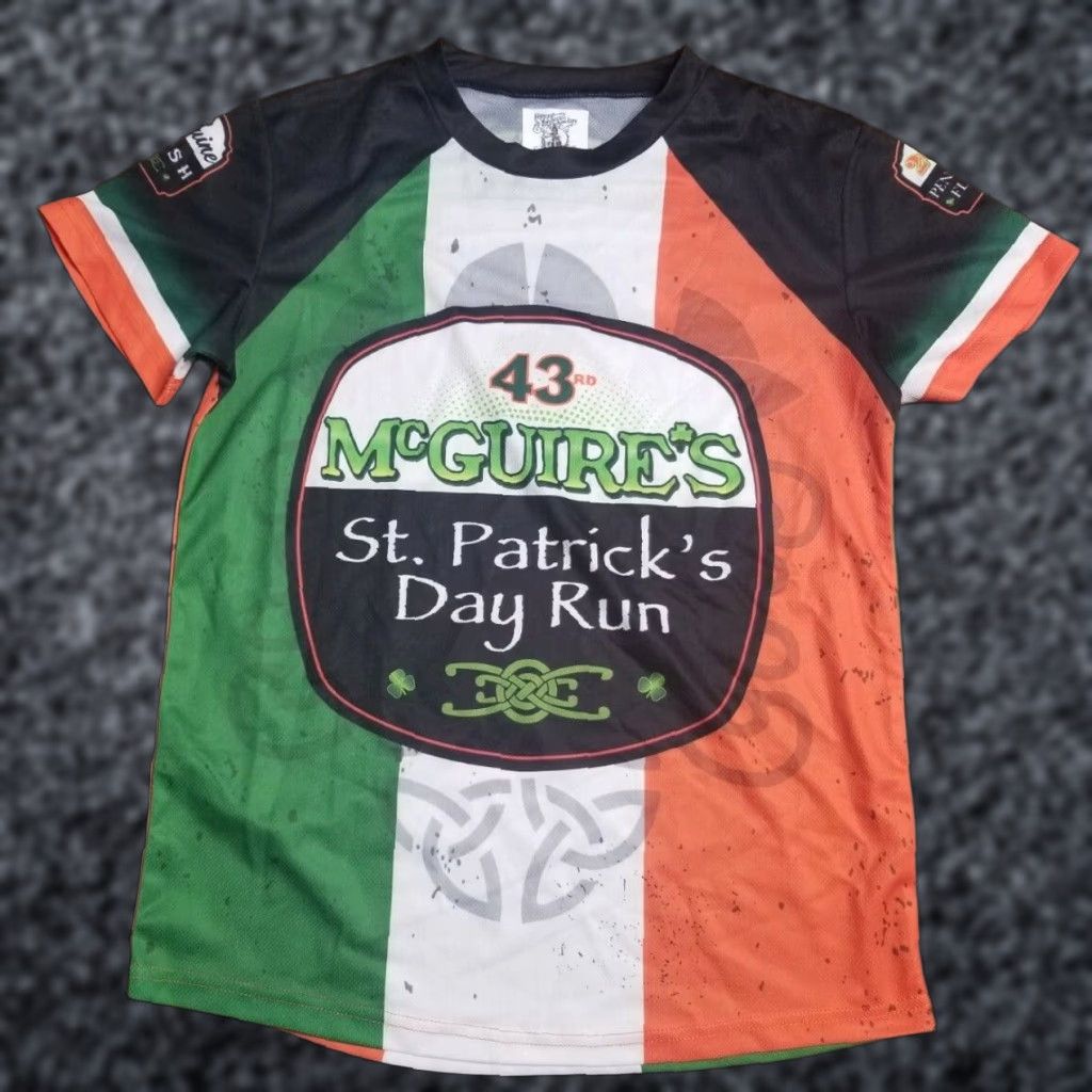 Gloverall McGuire's Irish Pub Shirt Mens M Green All Over Print St Patrick's Day Race Graphic Tee Crew Neck Short Sleeve T-Shirt Size US M / EU 48-50 / 2 - 1 Thumbnail