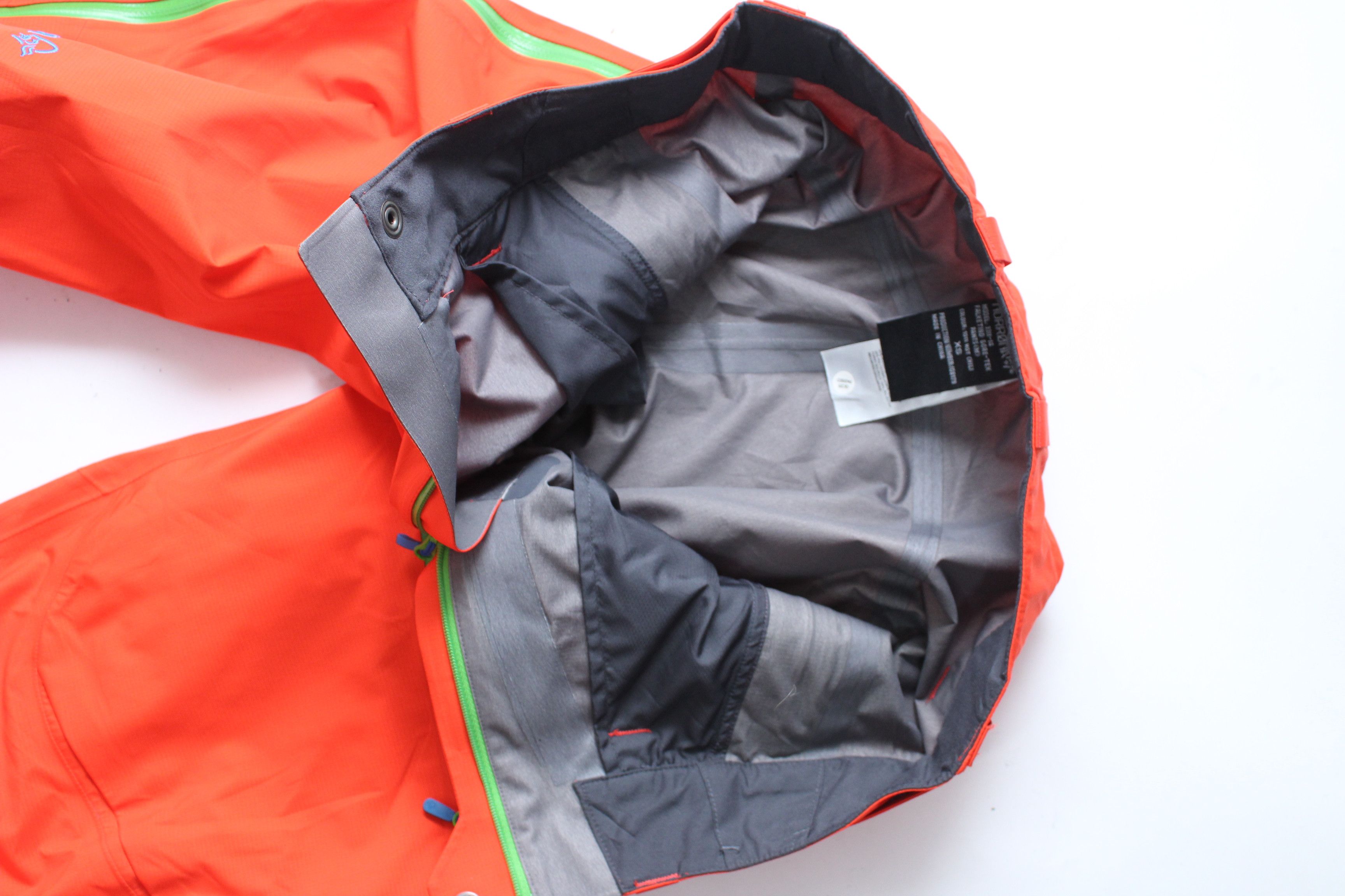 Goretex Norrona Falketind Gore Tex Pants Mens Size XS Outdoor Size US 28 / EU 44 - 17 Thumbnail