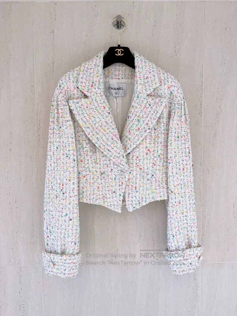 Chanel Chanel Coloured sequin tweed short coat Size XS / US 0-2 / IT 36-38 - 1 Thumbnail