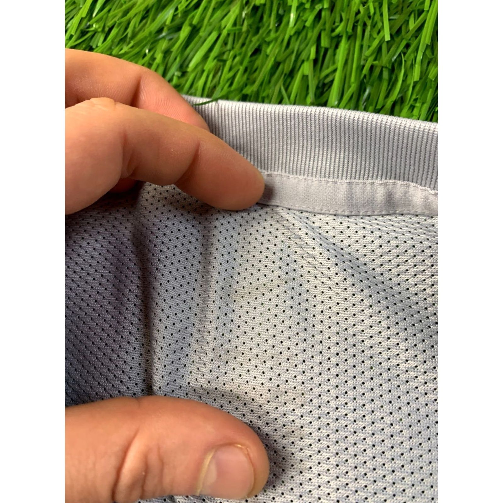 Nike NIKE ACADEMY DRI-FIT ORIGINAL 2023 MEN FOOTBALL SHIRT JERSEY XXXL GRAY AND BLACK Crew Neck Short Sleeve Diagonal Football Nike Dri-FIT Mens XXXL Size US XXL / EU 58 / 5 - 5 Thumbnail