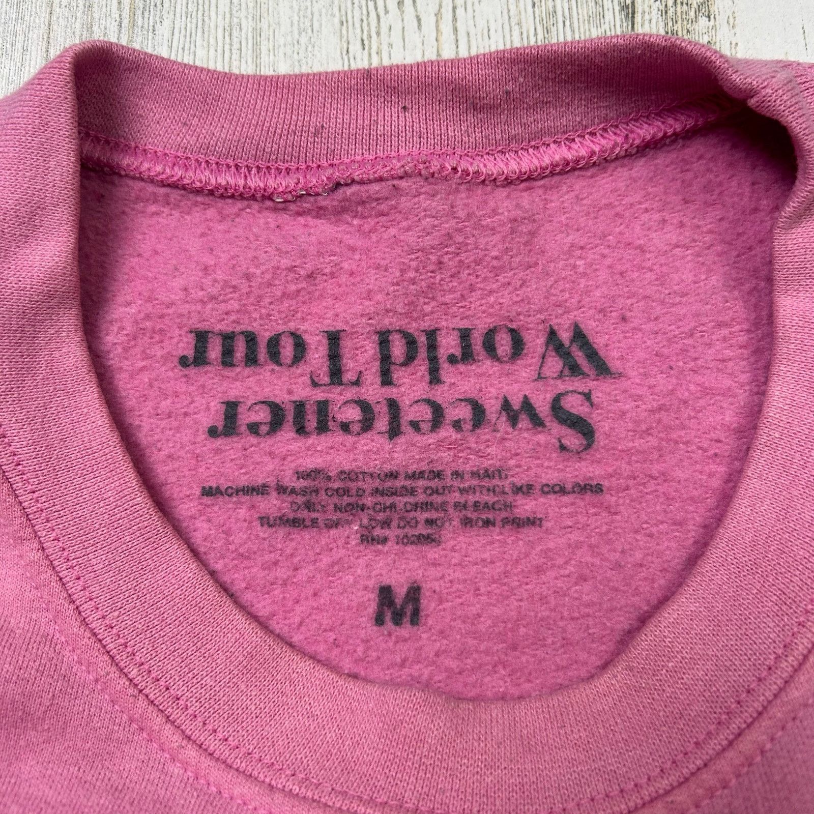 Band Tees Ariana Grande Sweetener Tour Crewneck Sweater Thank U Next Size US M / EU 48-50 / 2 - 8 Thumbnail